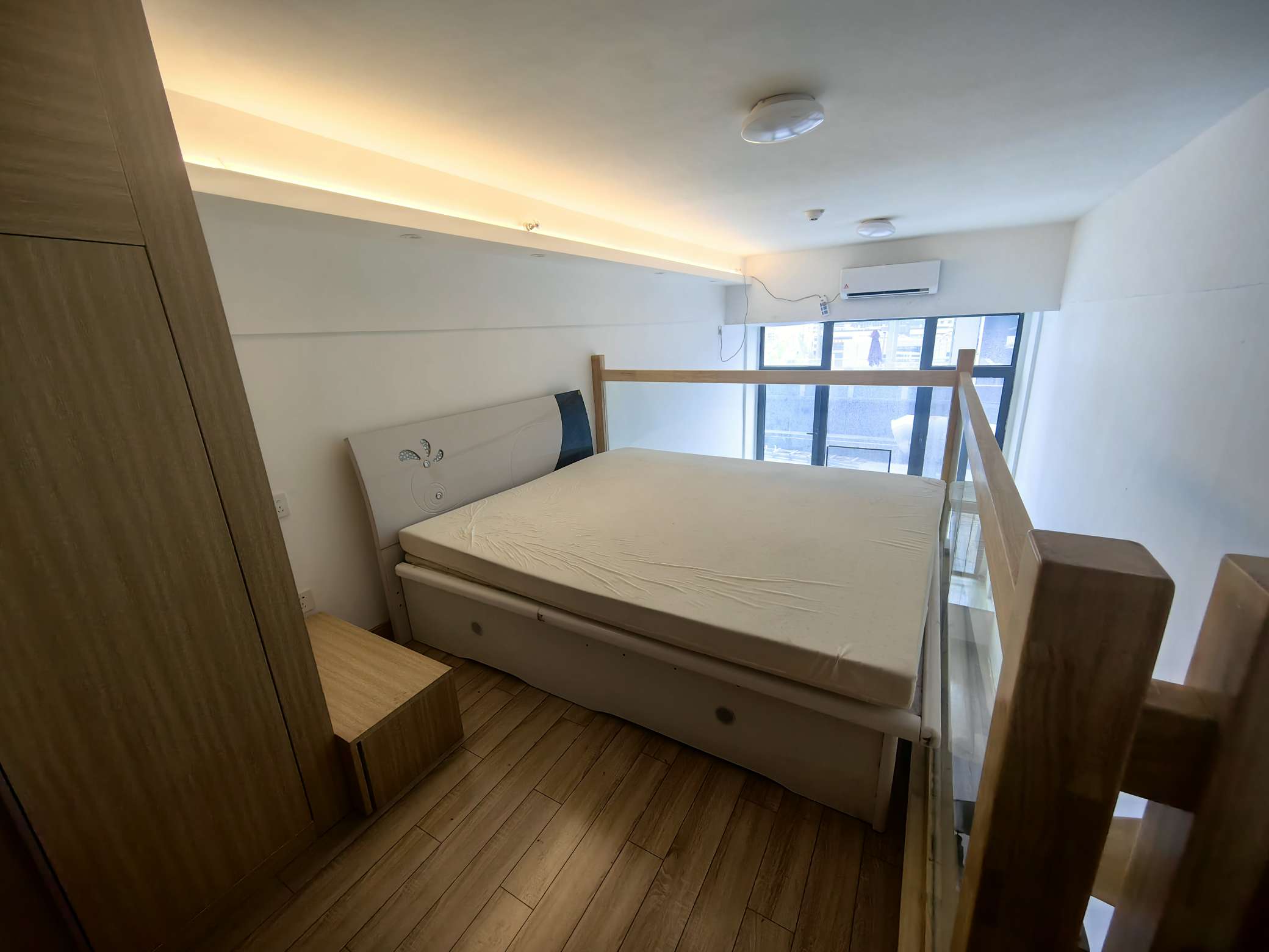 万科大都会万公馆