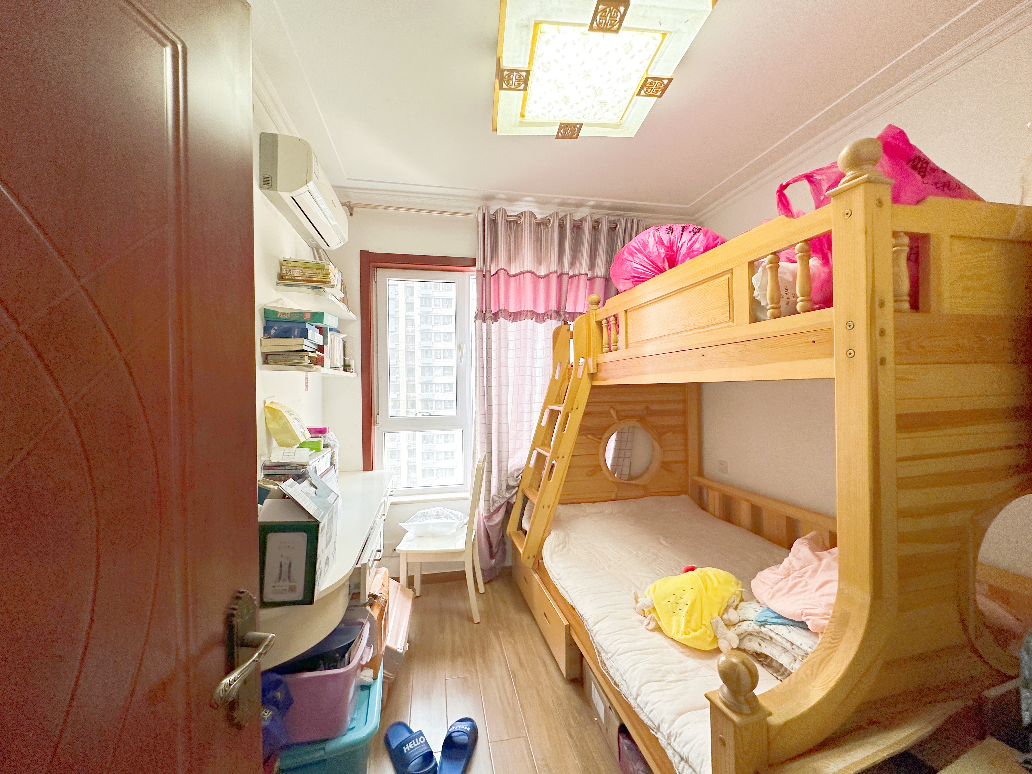 绿地新里梵尔赛公馆