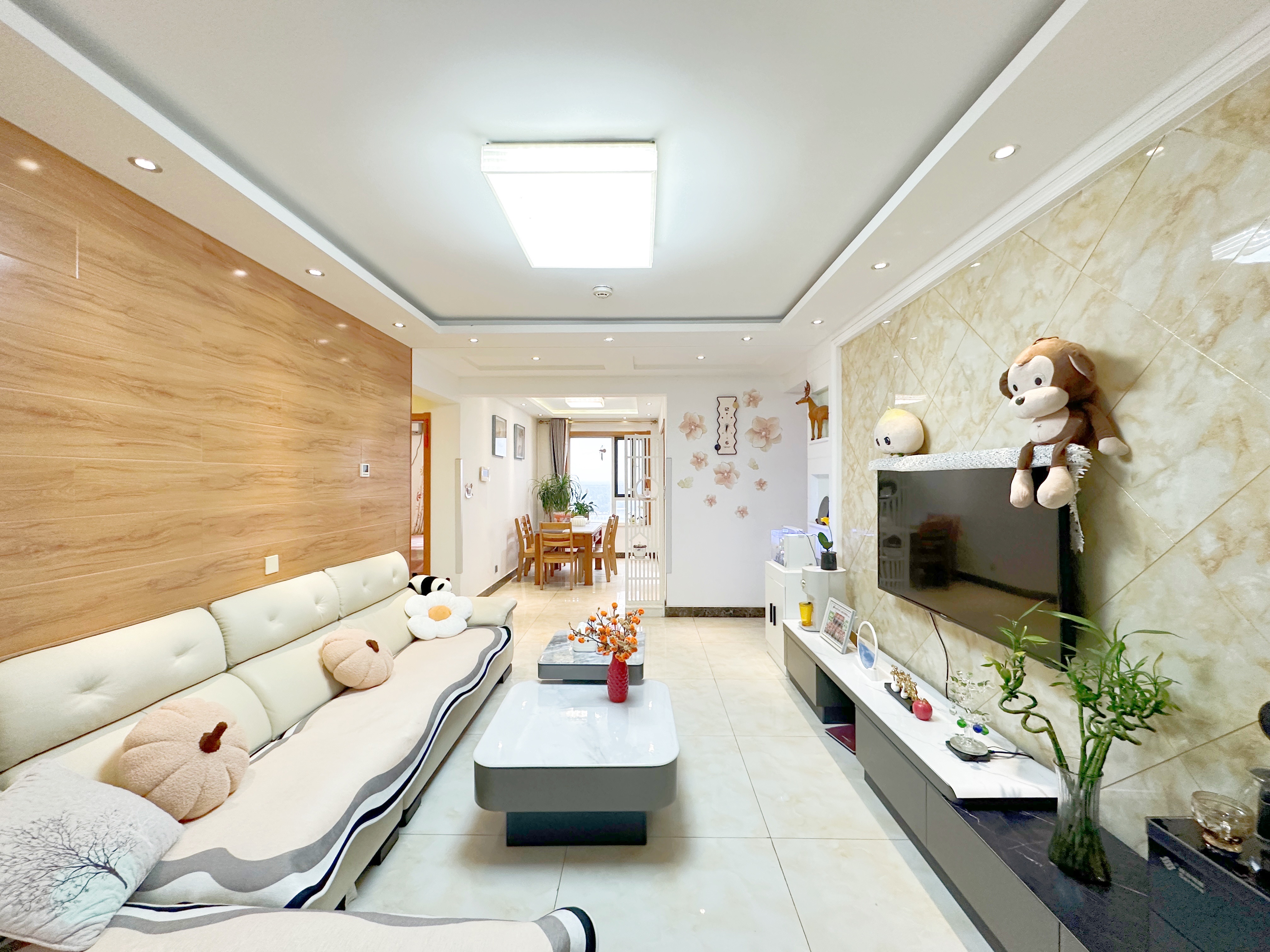 绿地新里梵尔赛公馆