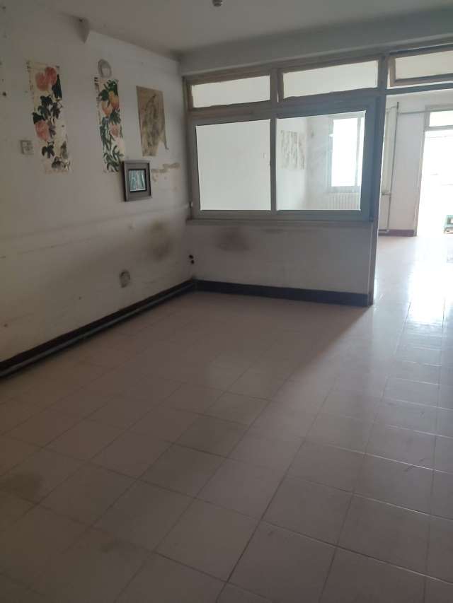 
							岔路街小区