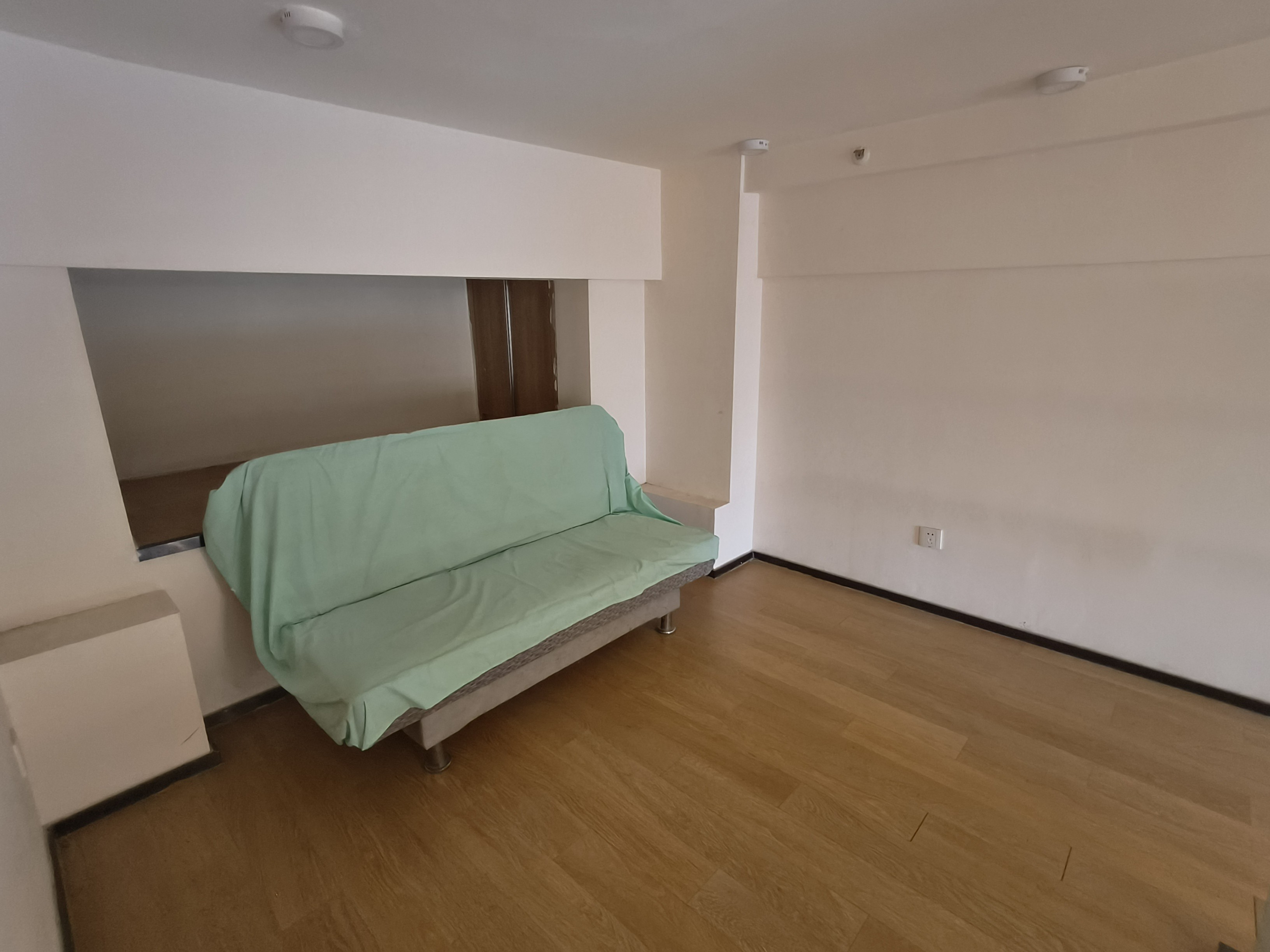 恒大滨河左岸公寓(临湖公馆花园)