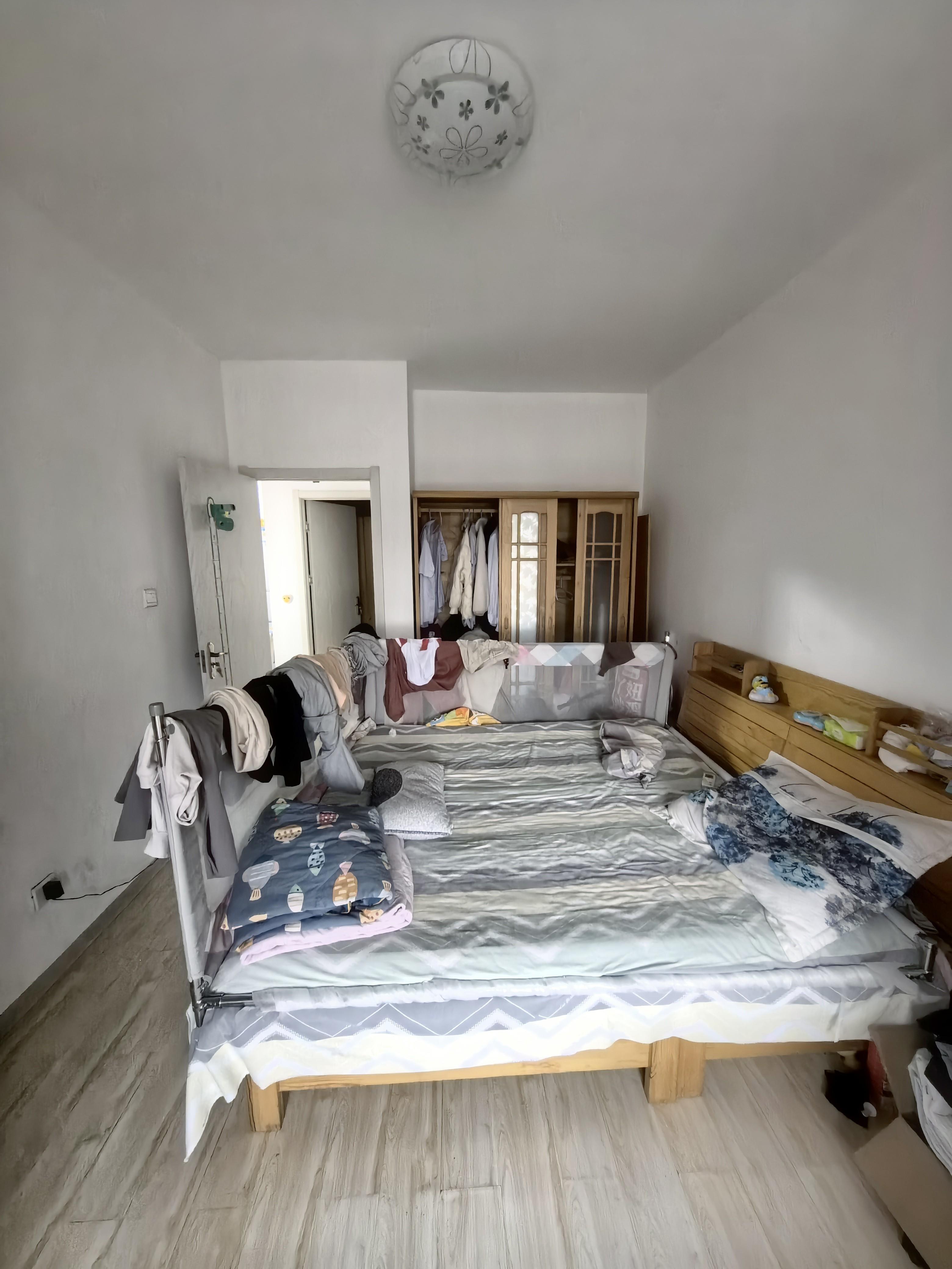 绿地新里卢浮公馆