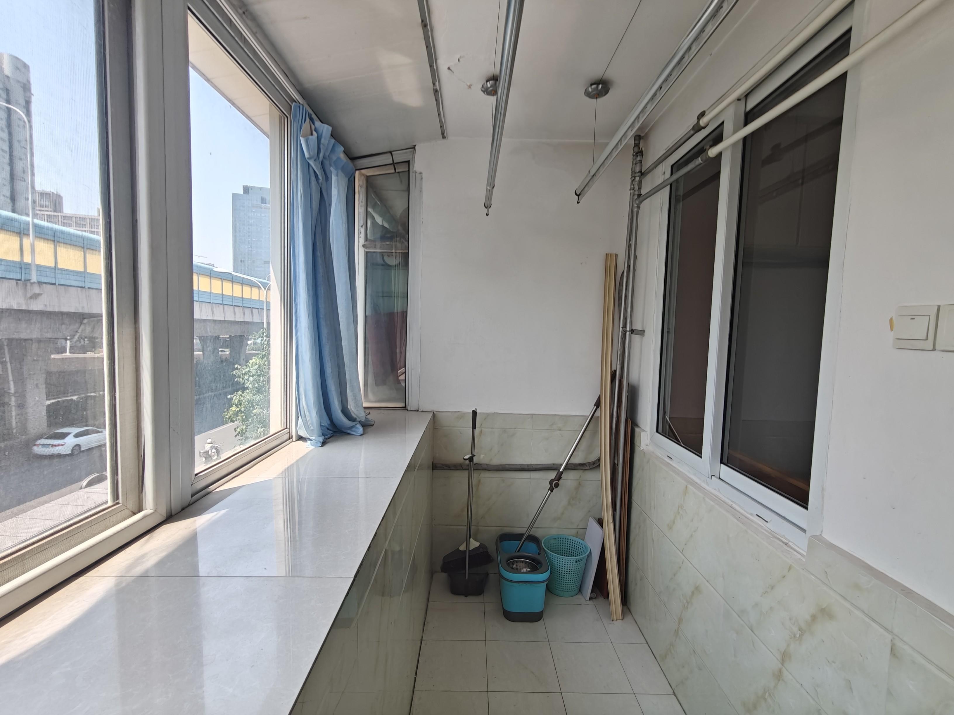 铁路玉函小区