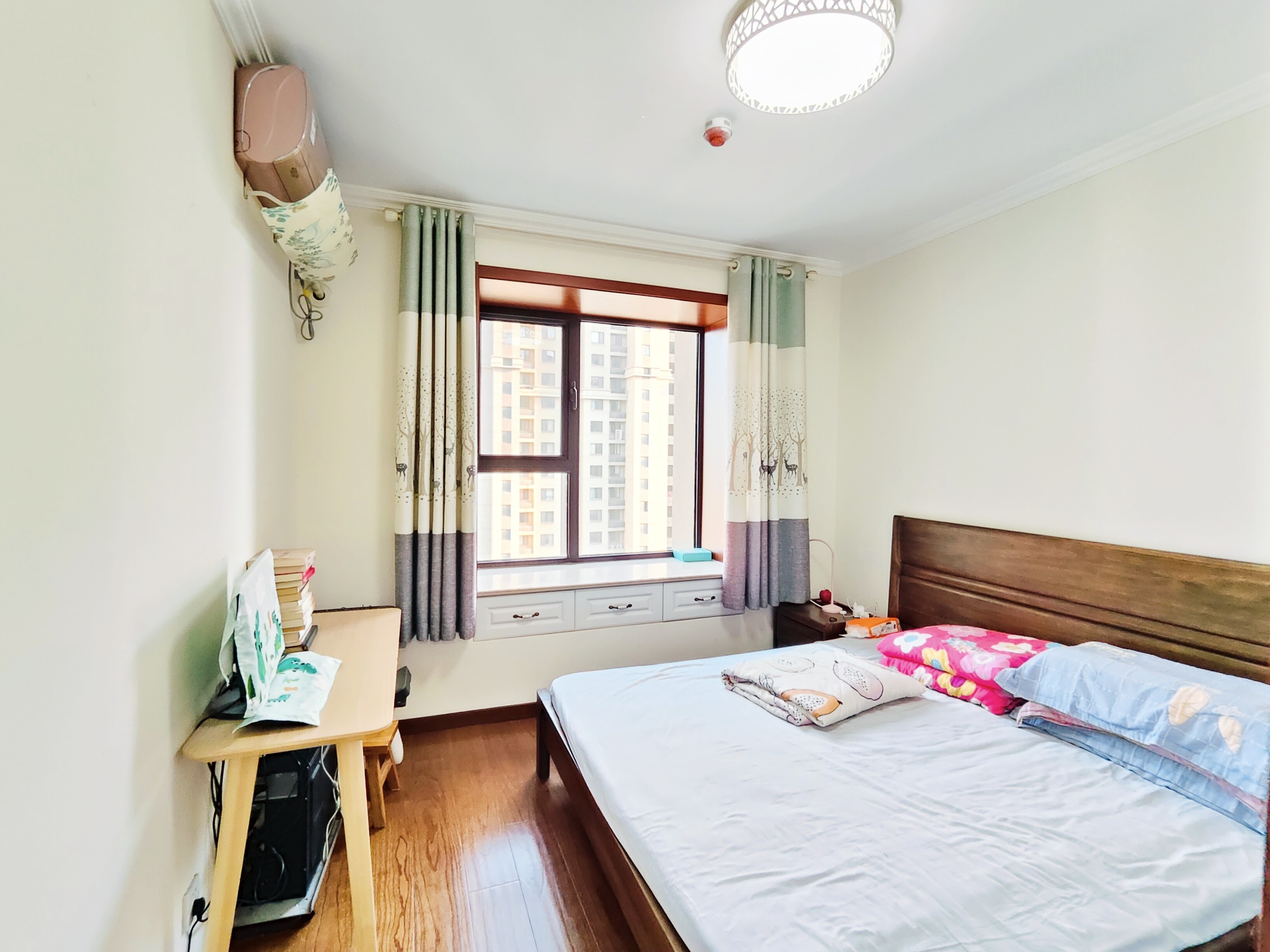 海尔云世界滟澜公馆花园