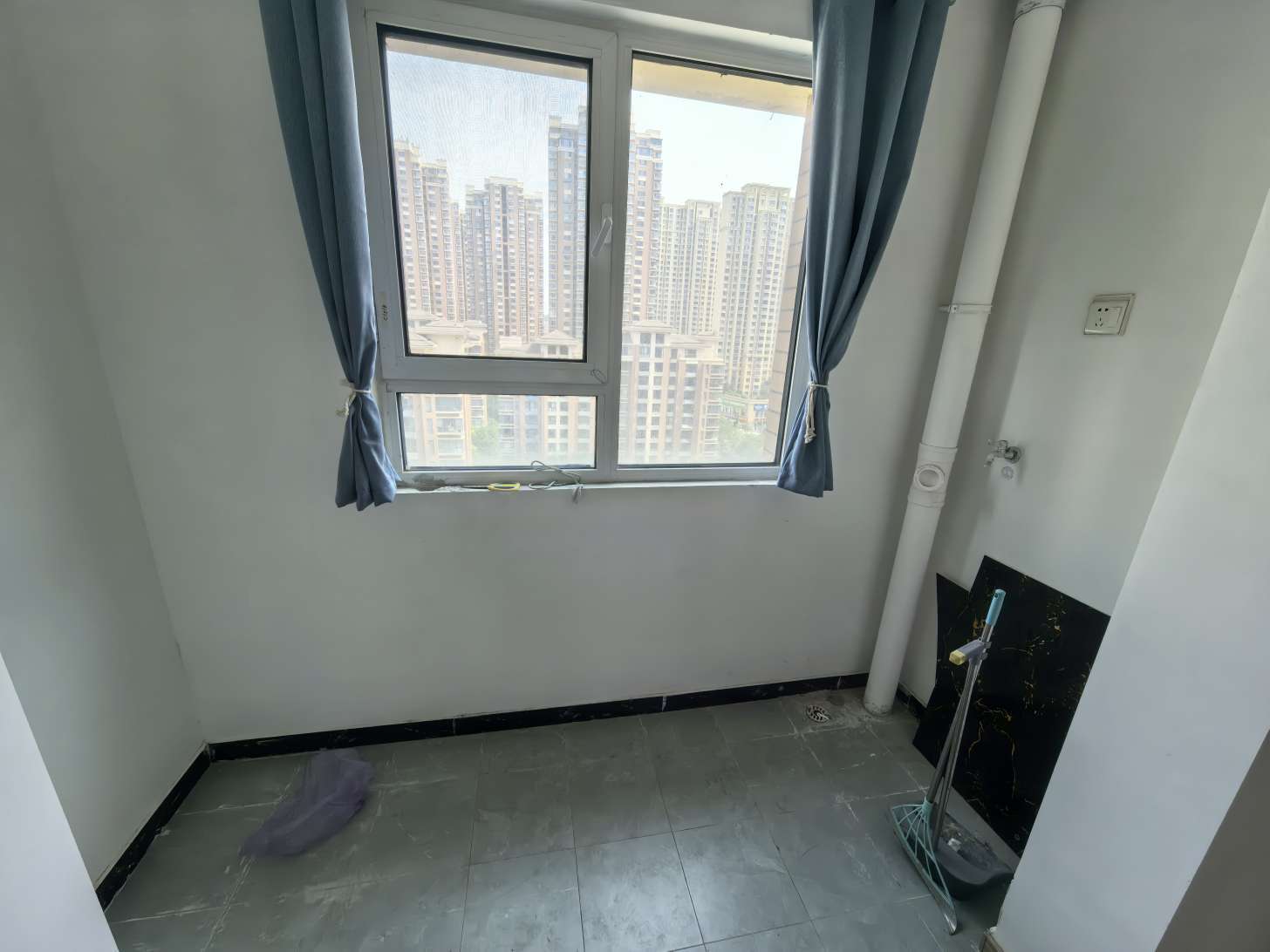 中铁逸都国际
