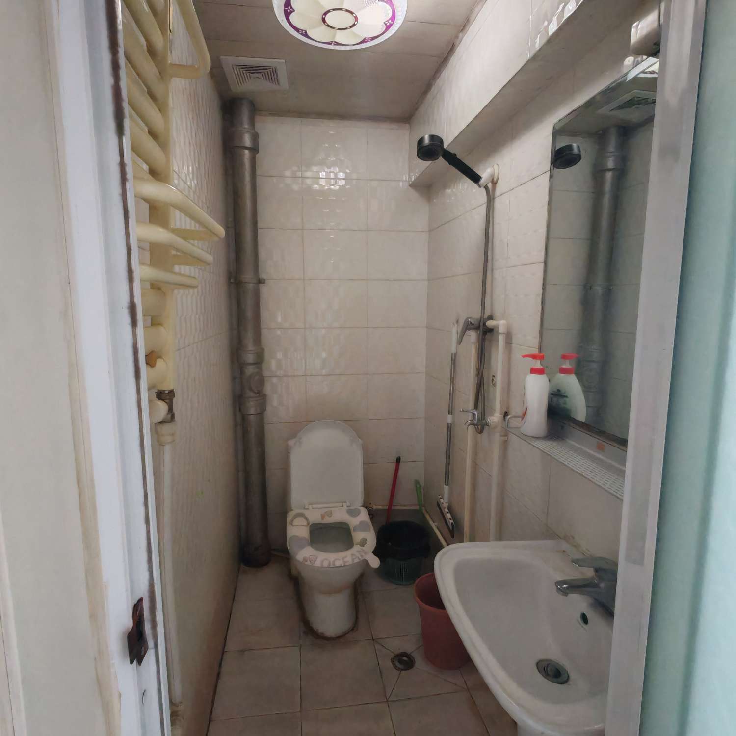 铁路玉函小区