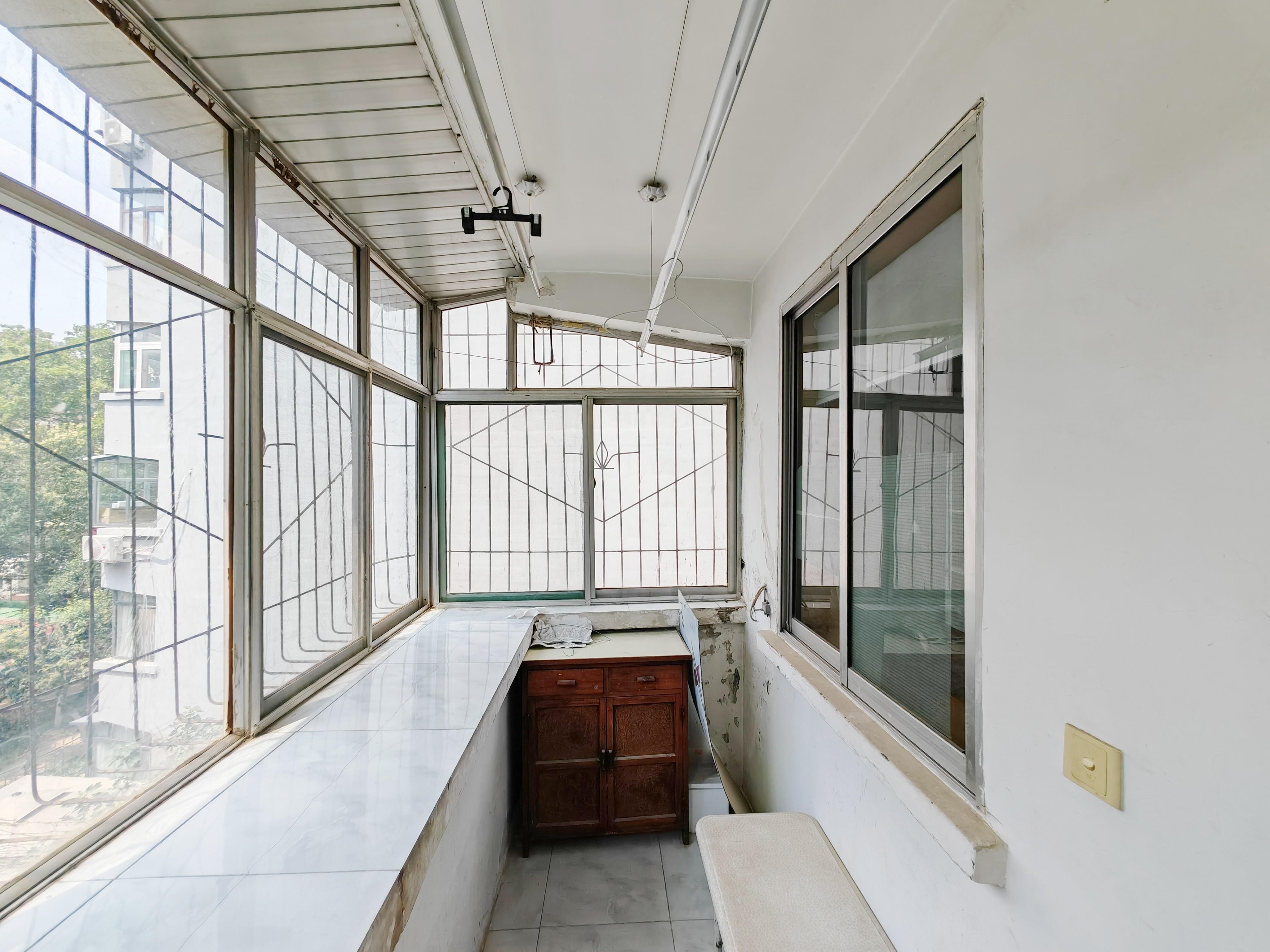 山师教工三宿舍