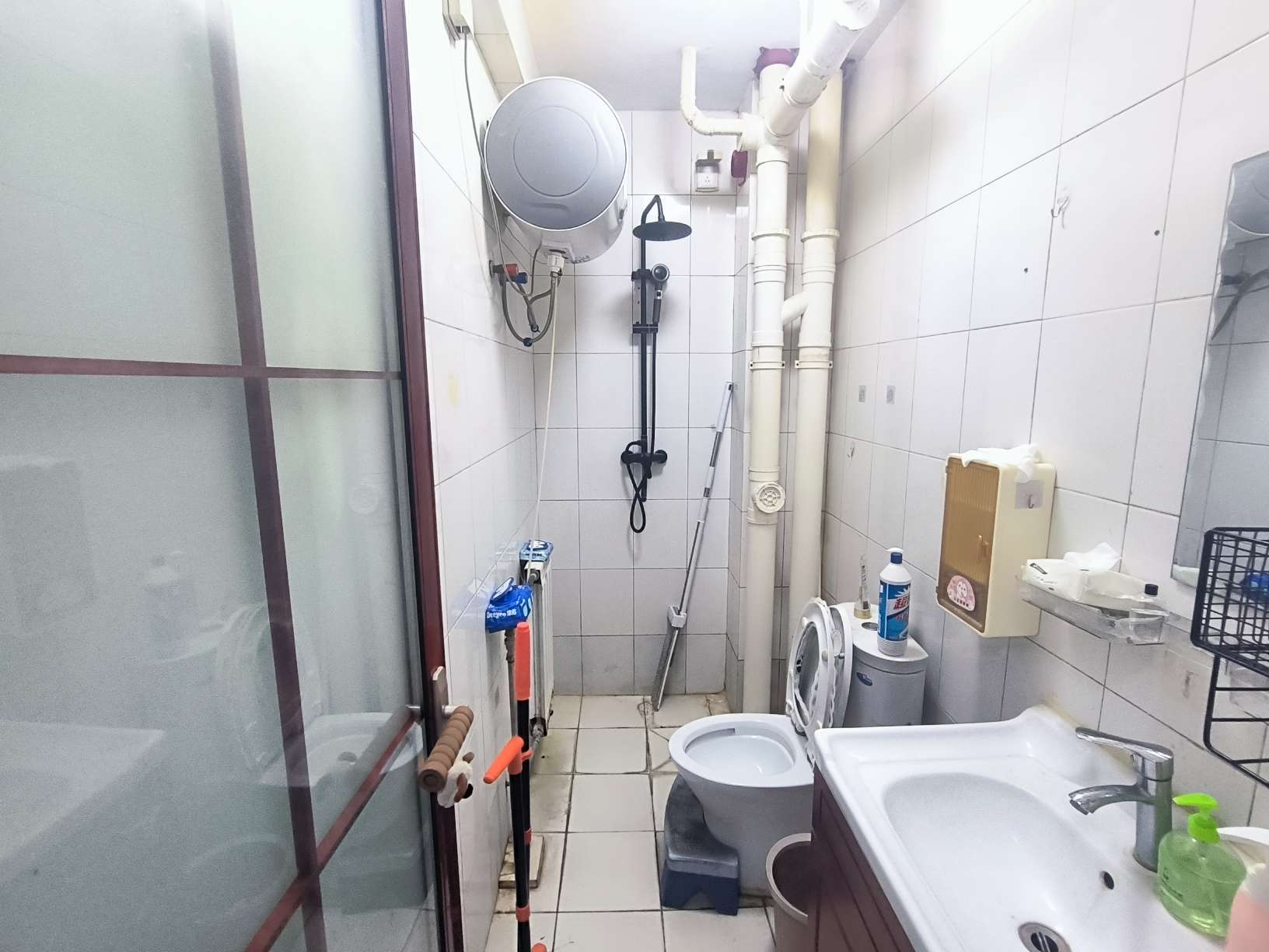 官扎营新区