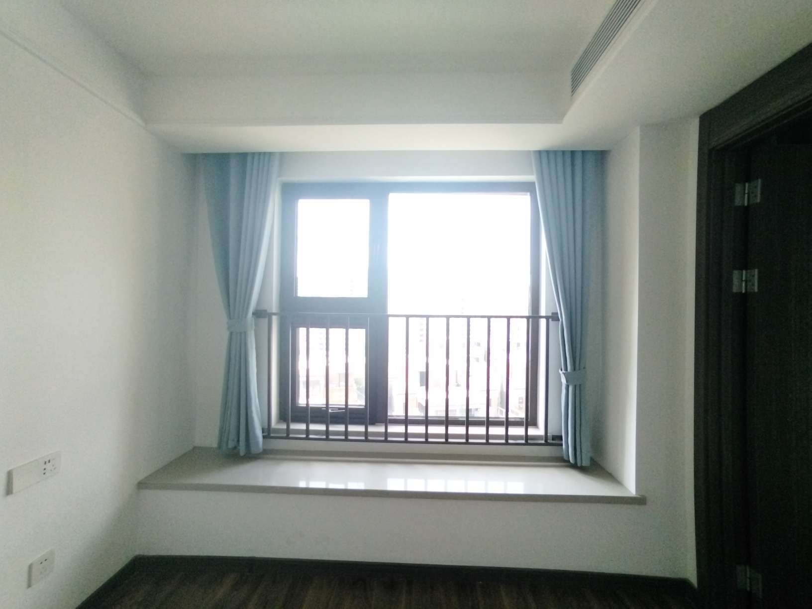 万科翡翠山语