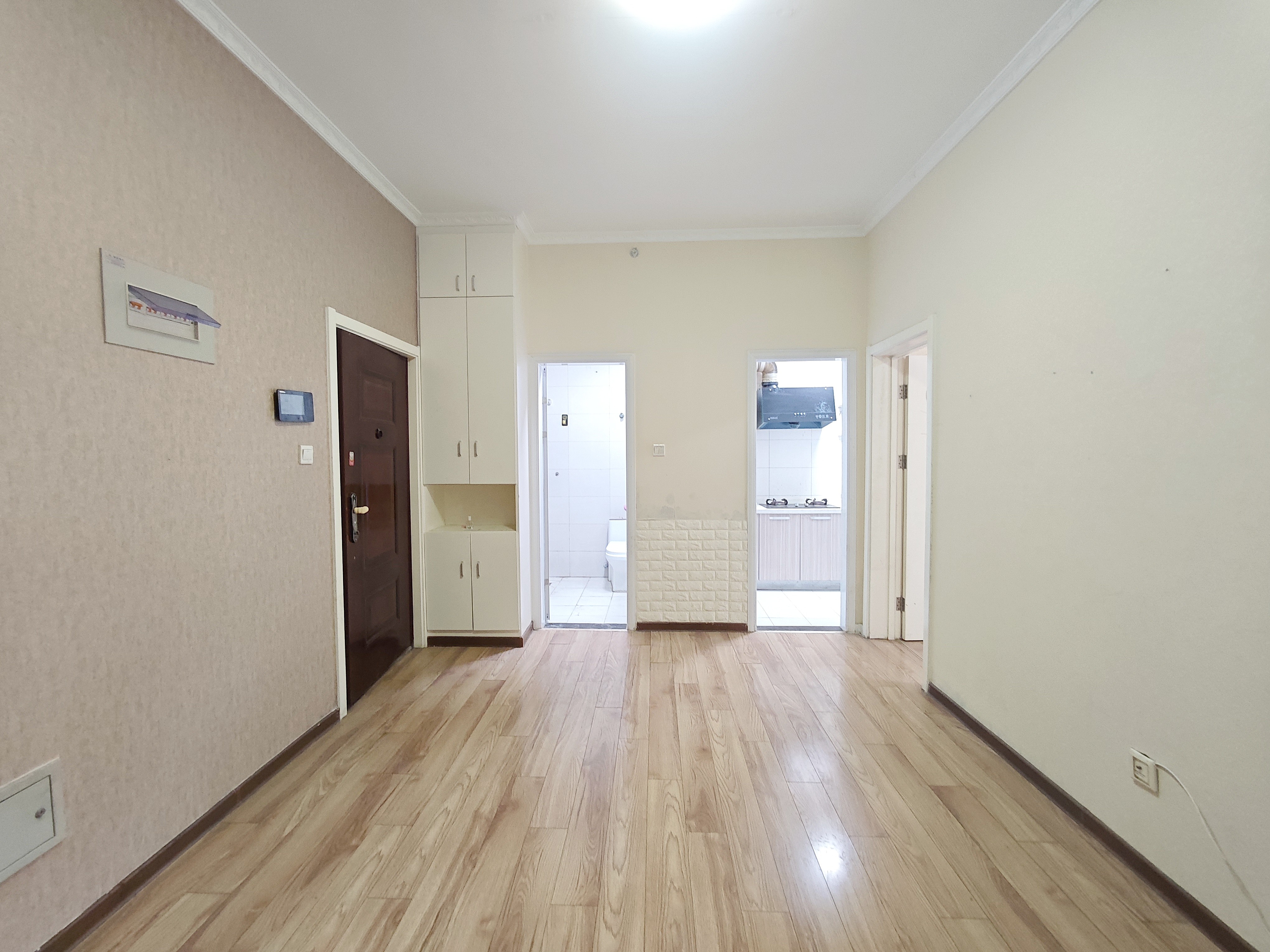  逸城山色(商住楼)  南北