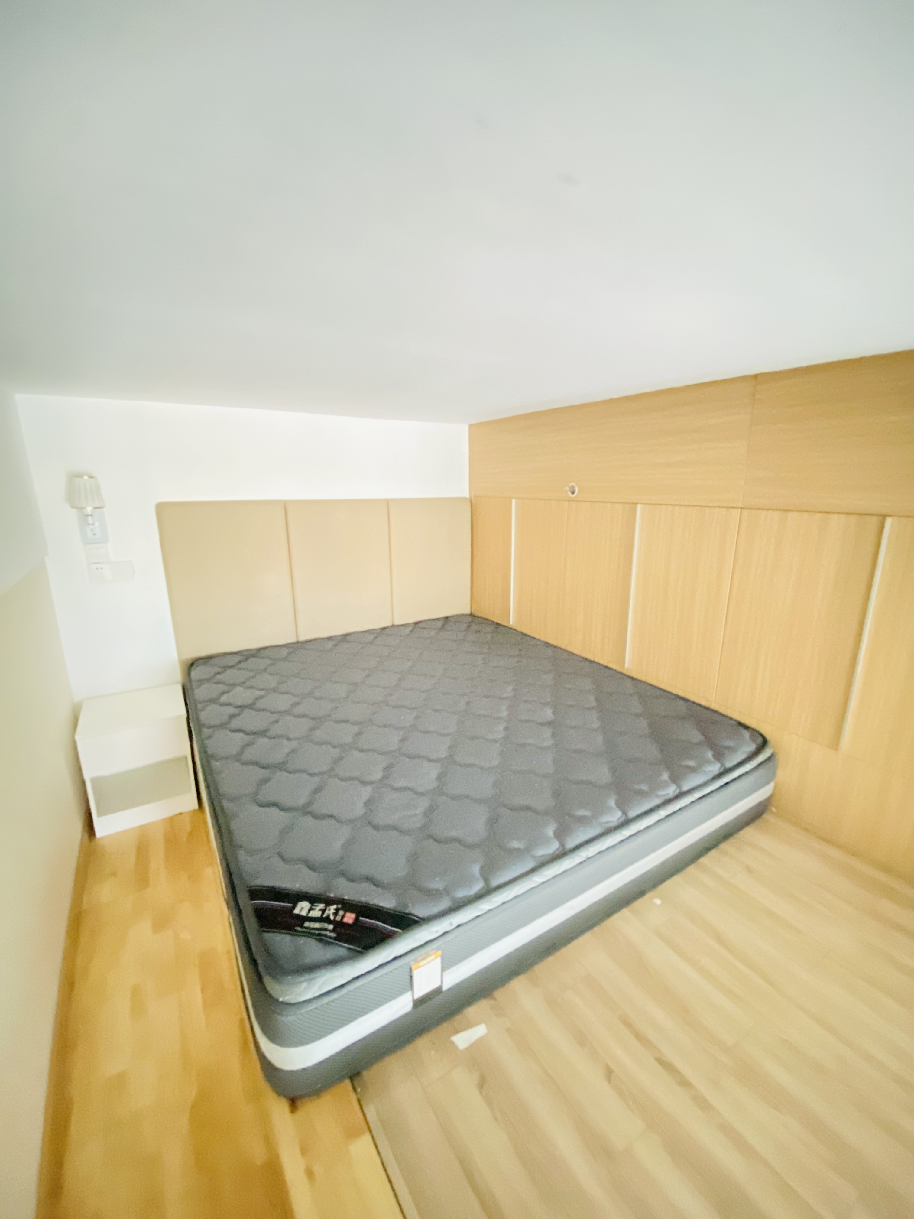 万科大都会万公馆