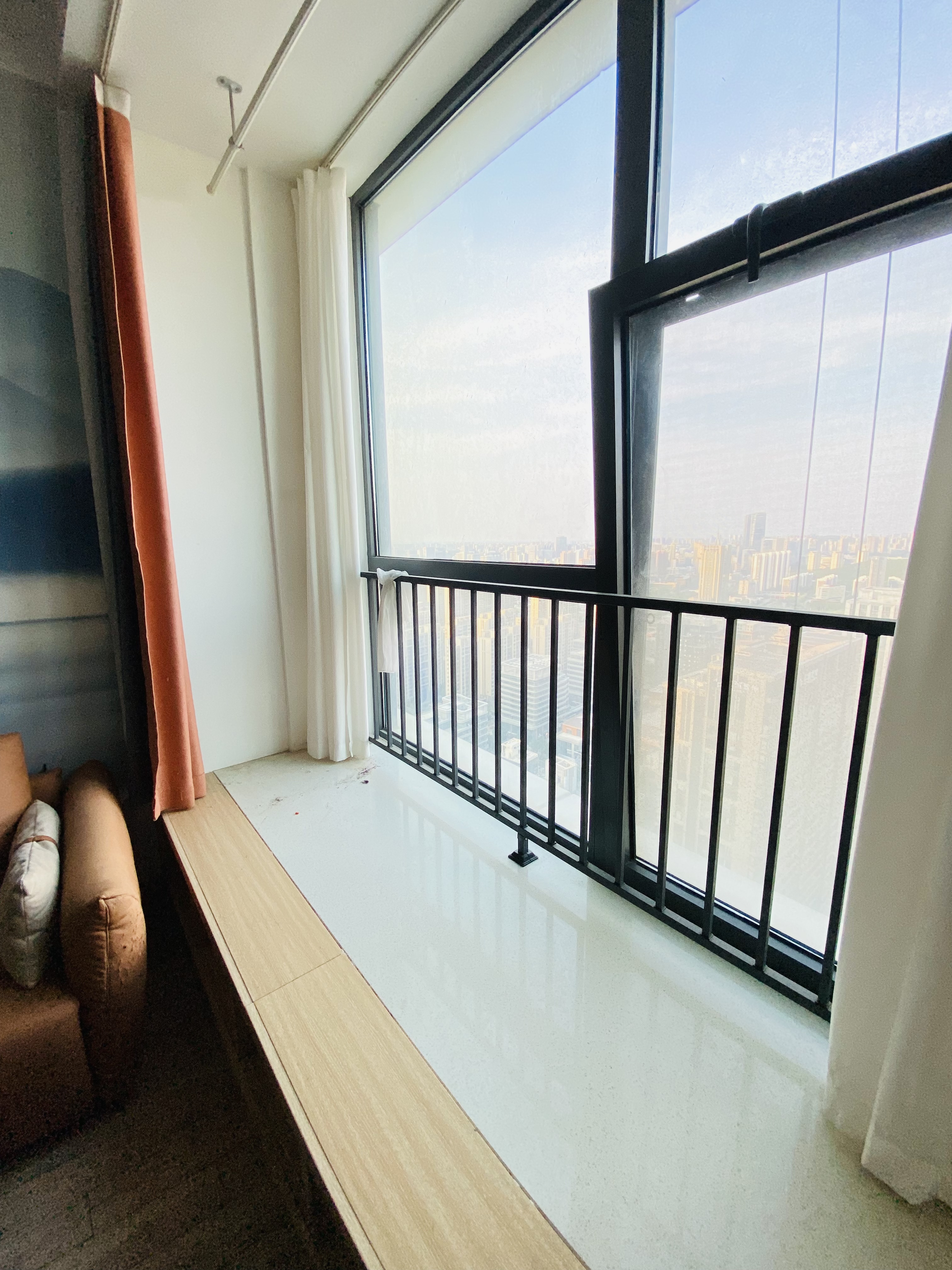 万科大都会万公馆