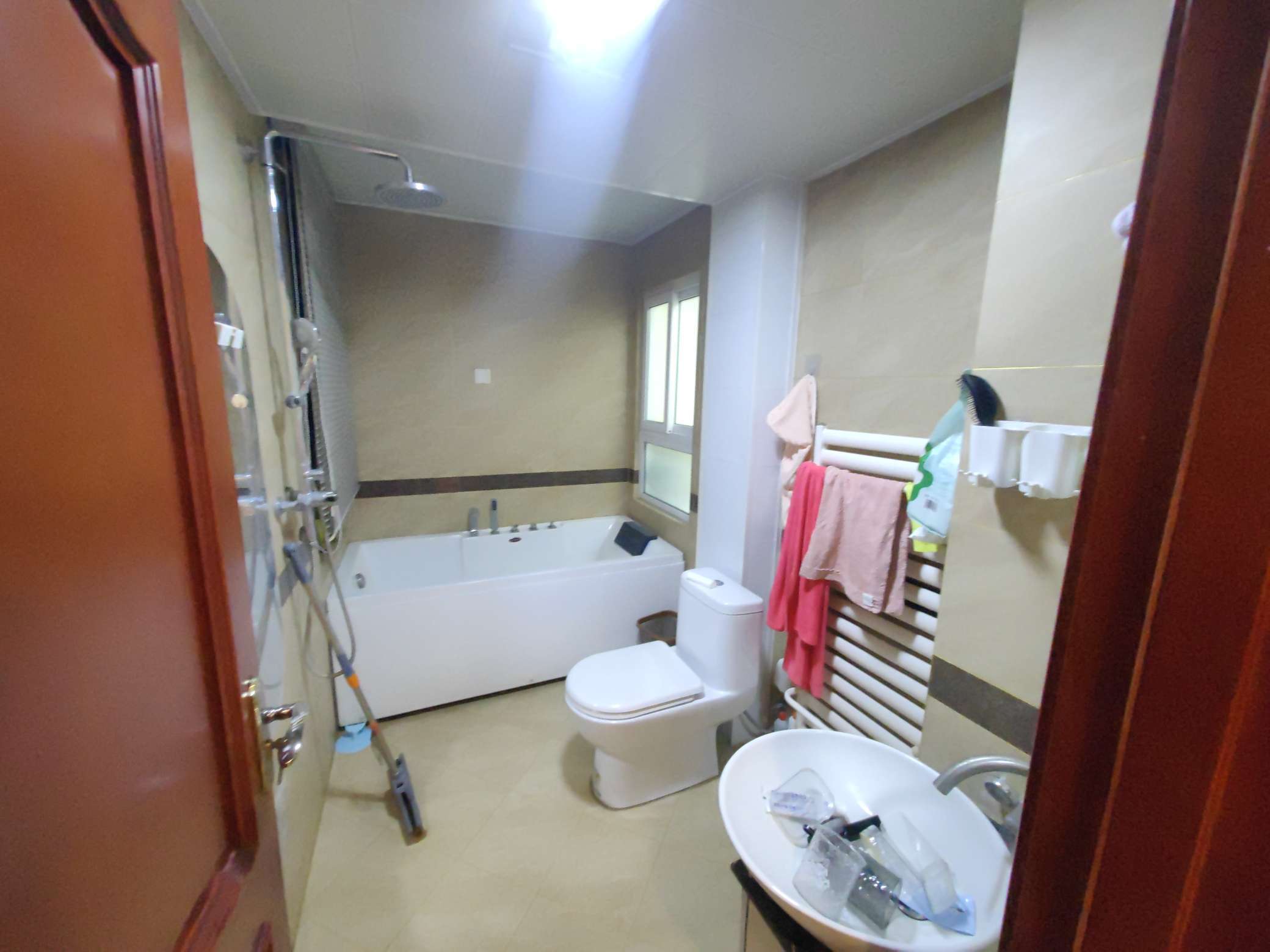 鲁邦奥林逸城东区