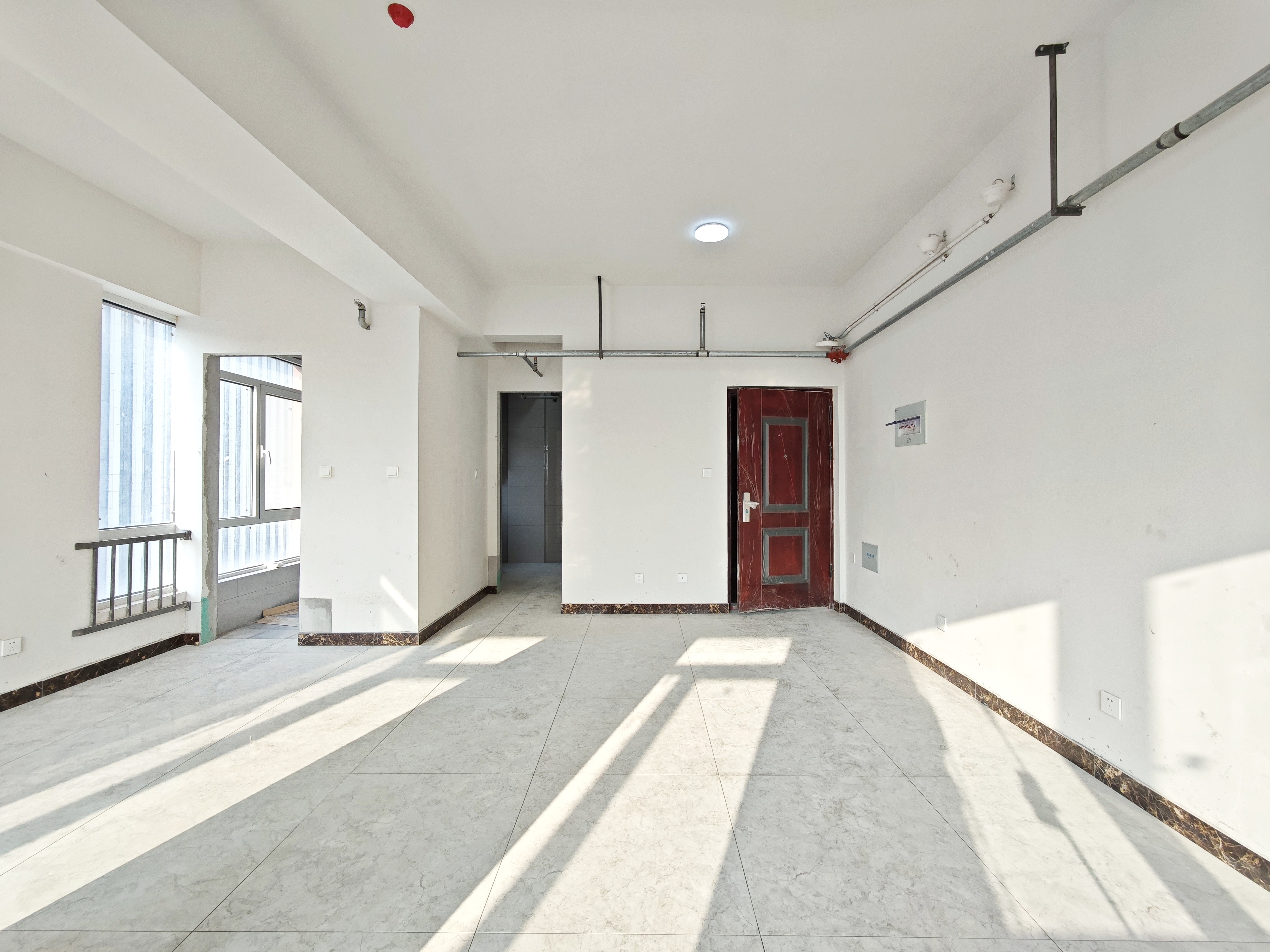  路港商业广场 南