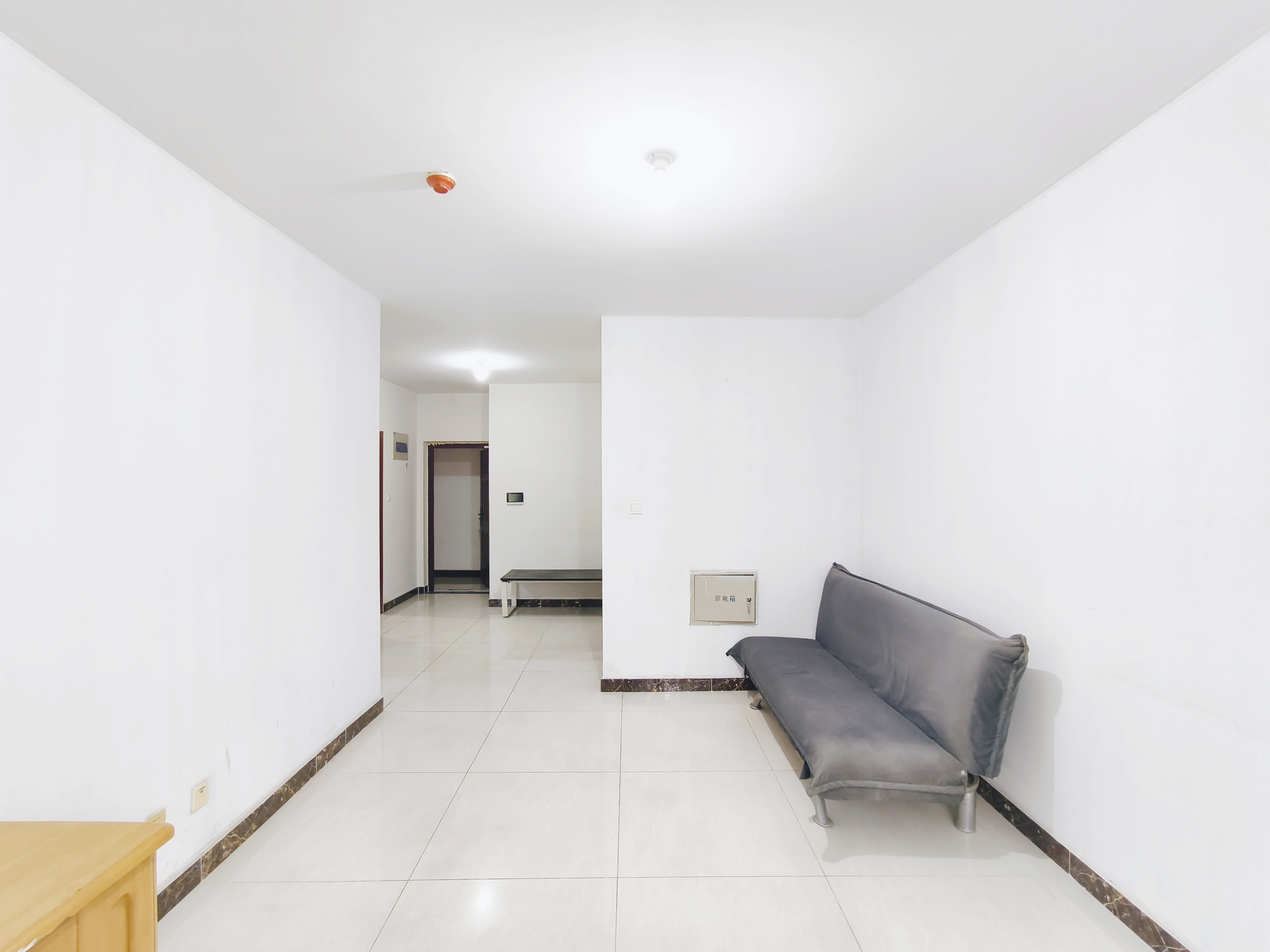  帝华鸿府西区,2室2厅,119万,精装修,有电梯