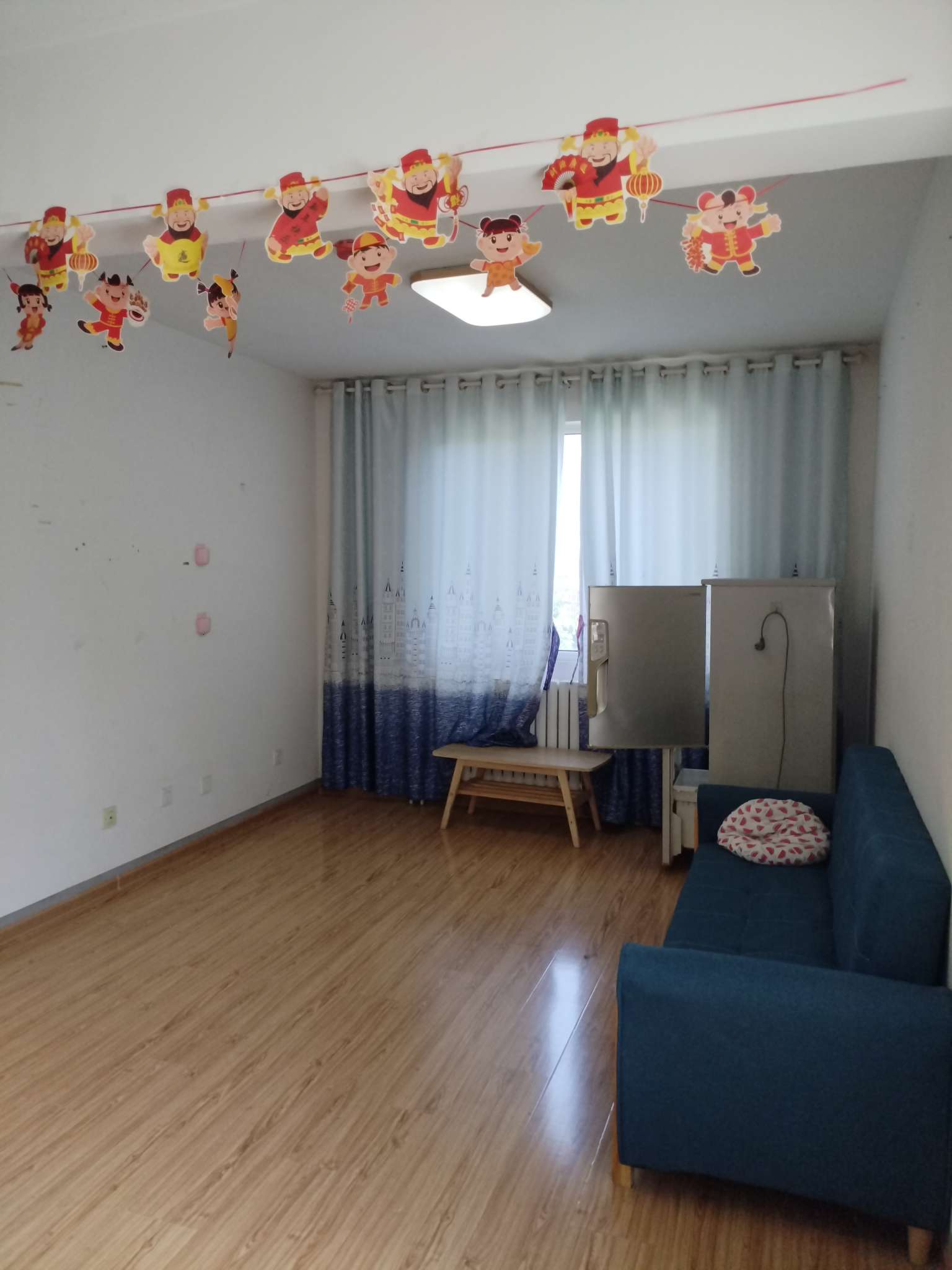 
							迴龙苑