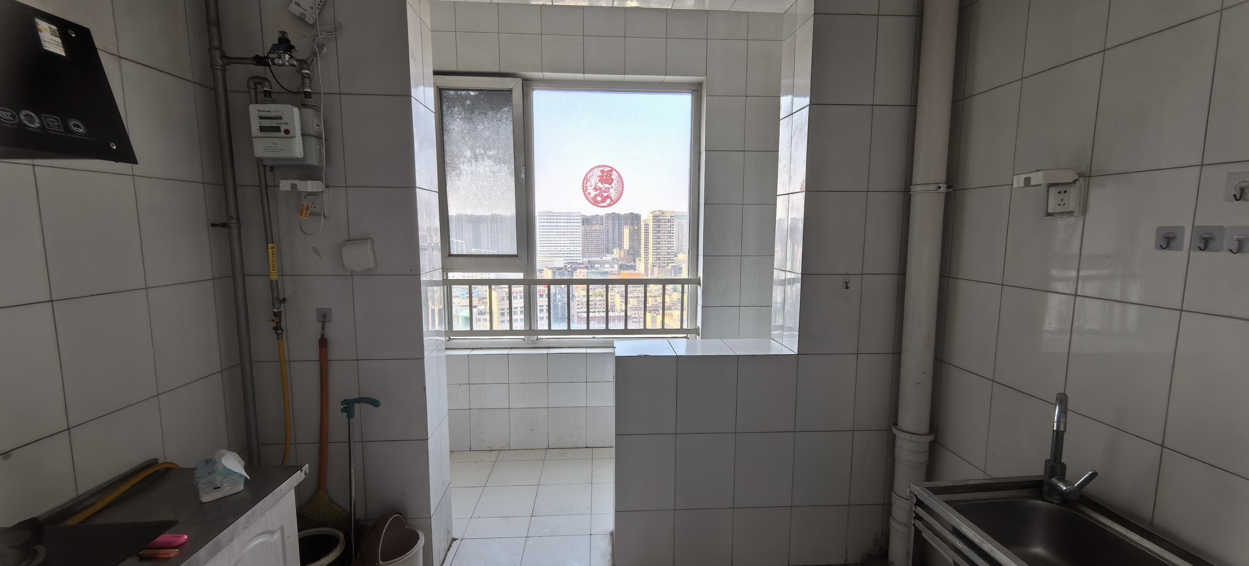 绿地新里卢浮公馆