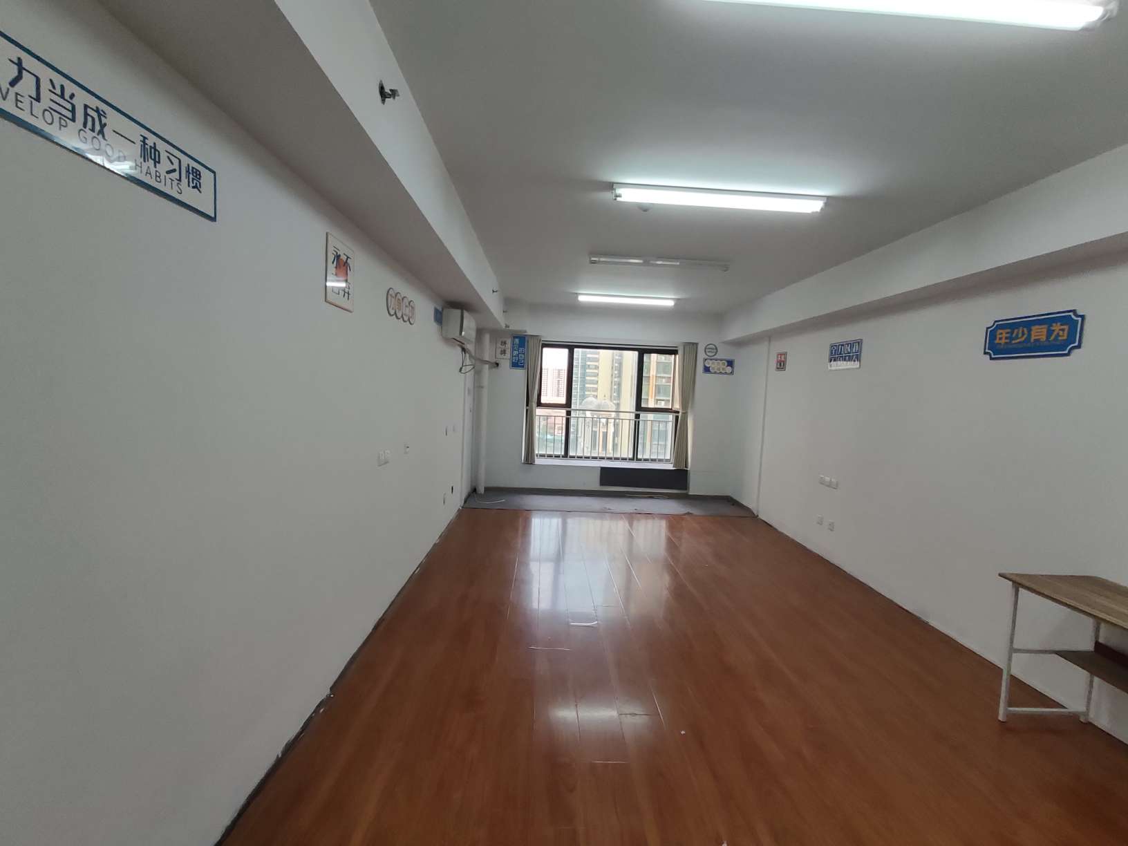 整租· 恒大城公寓 地铁口 出行方便可办公可居住 随时看房  