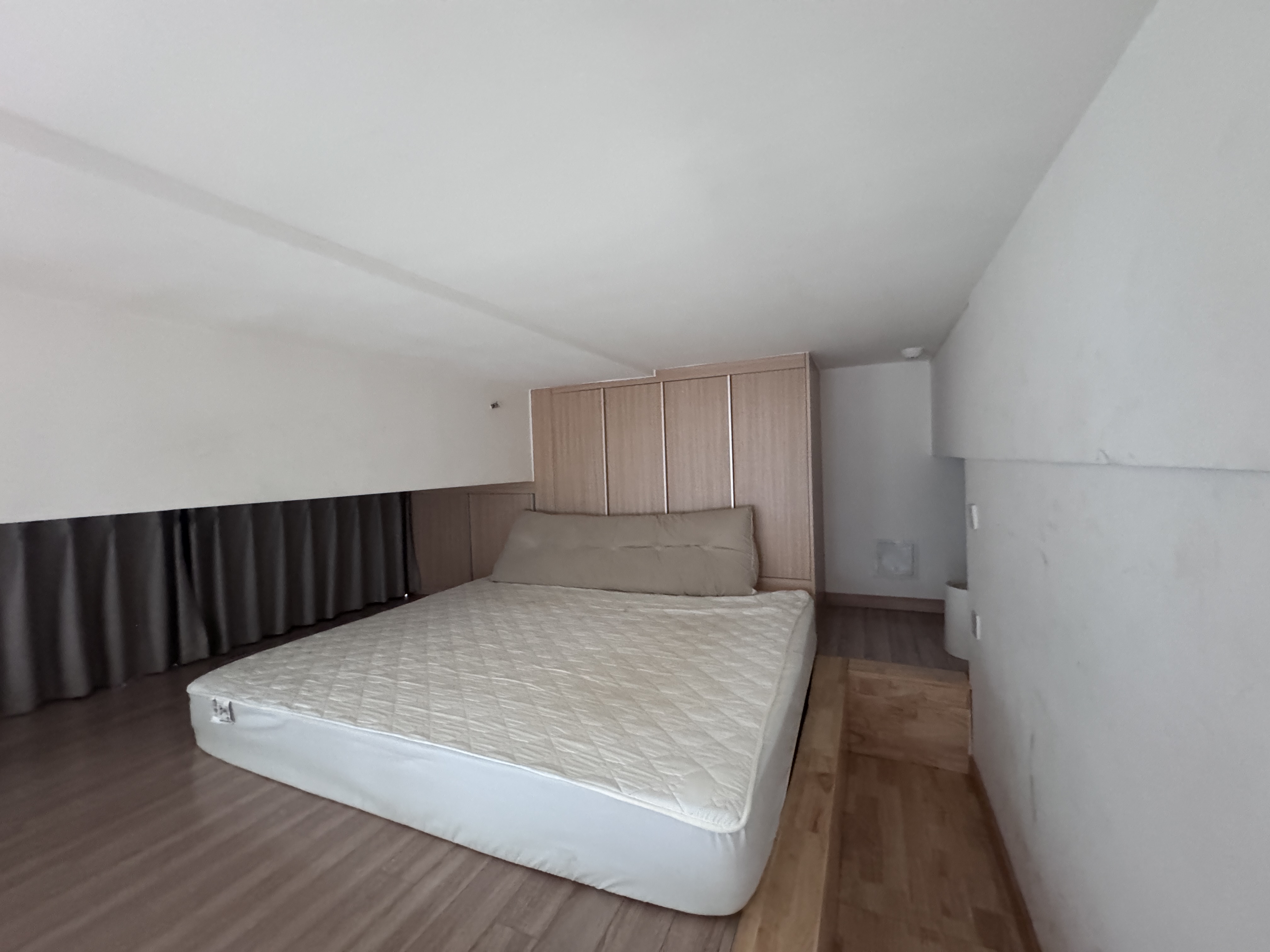 万科大都会万公馆