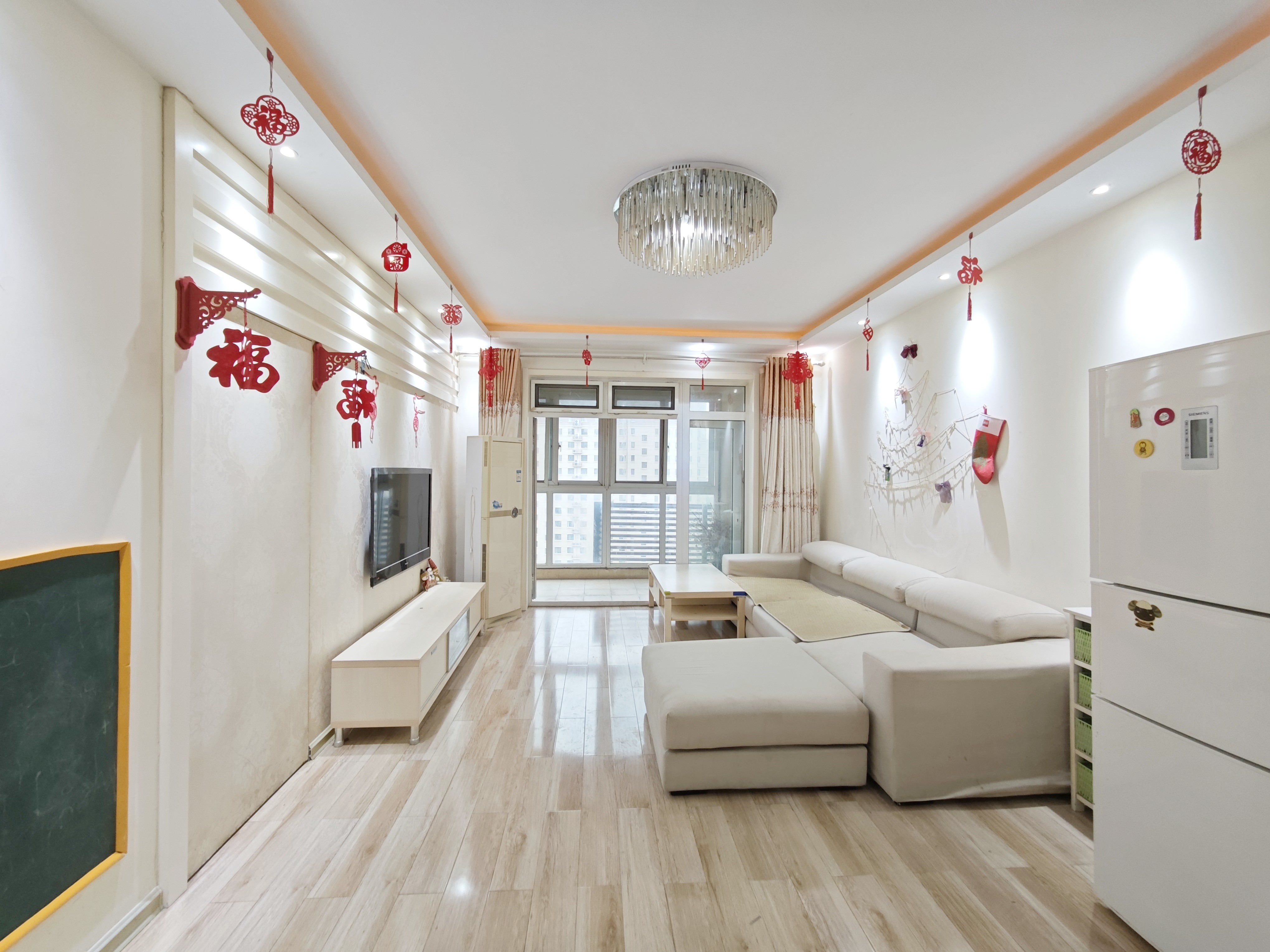  鲍德现代逸城  南
