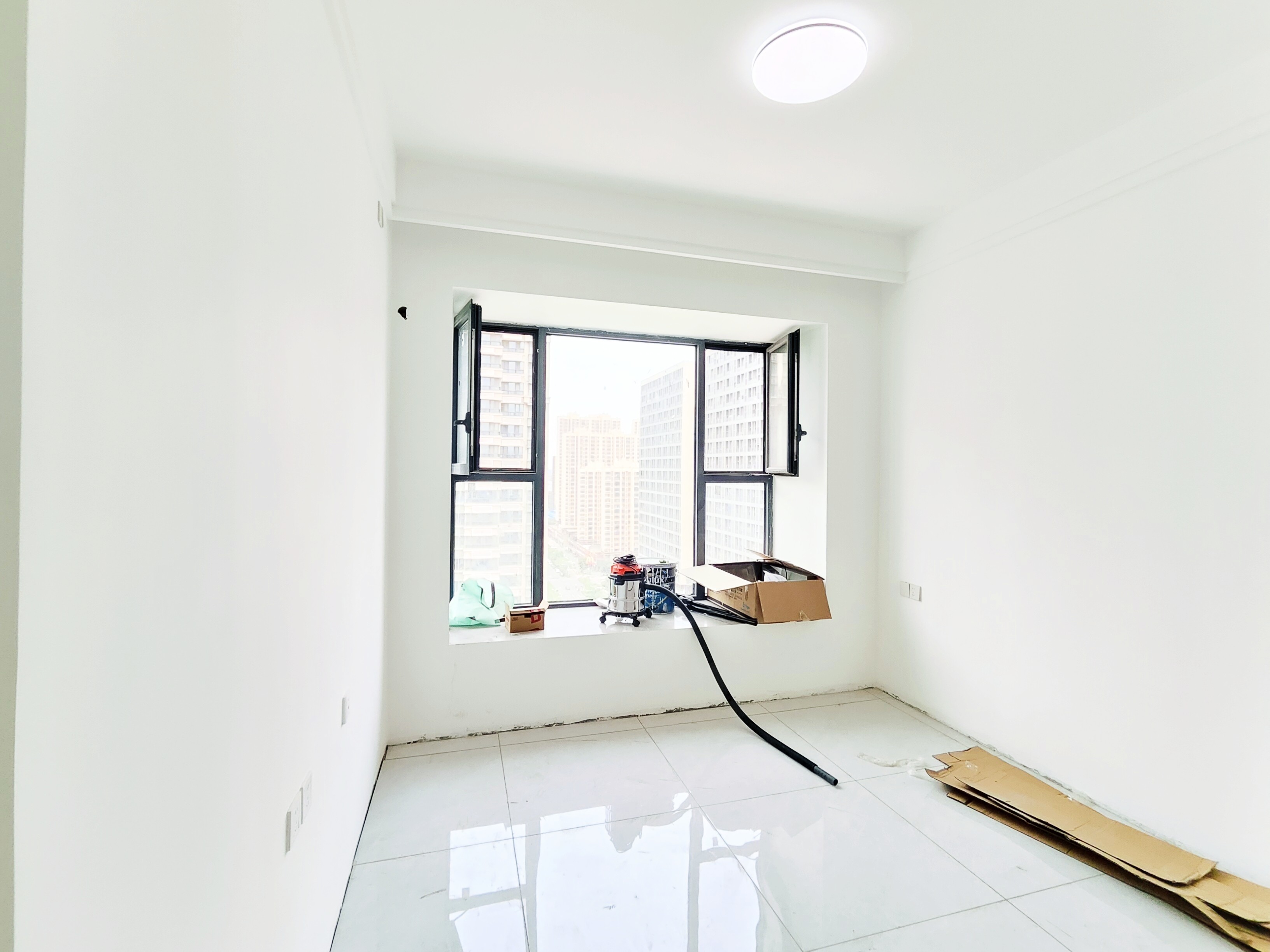 恒大滨河左岸公寓(临湖公馆花园)