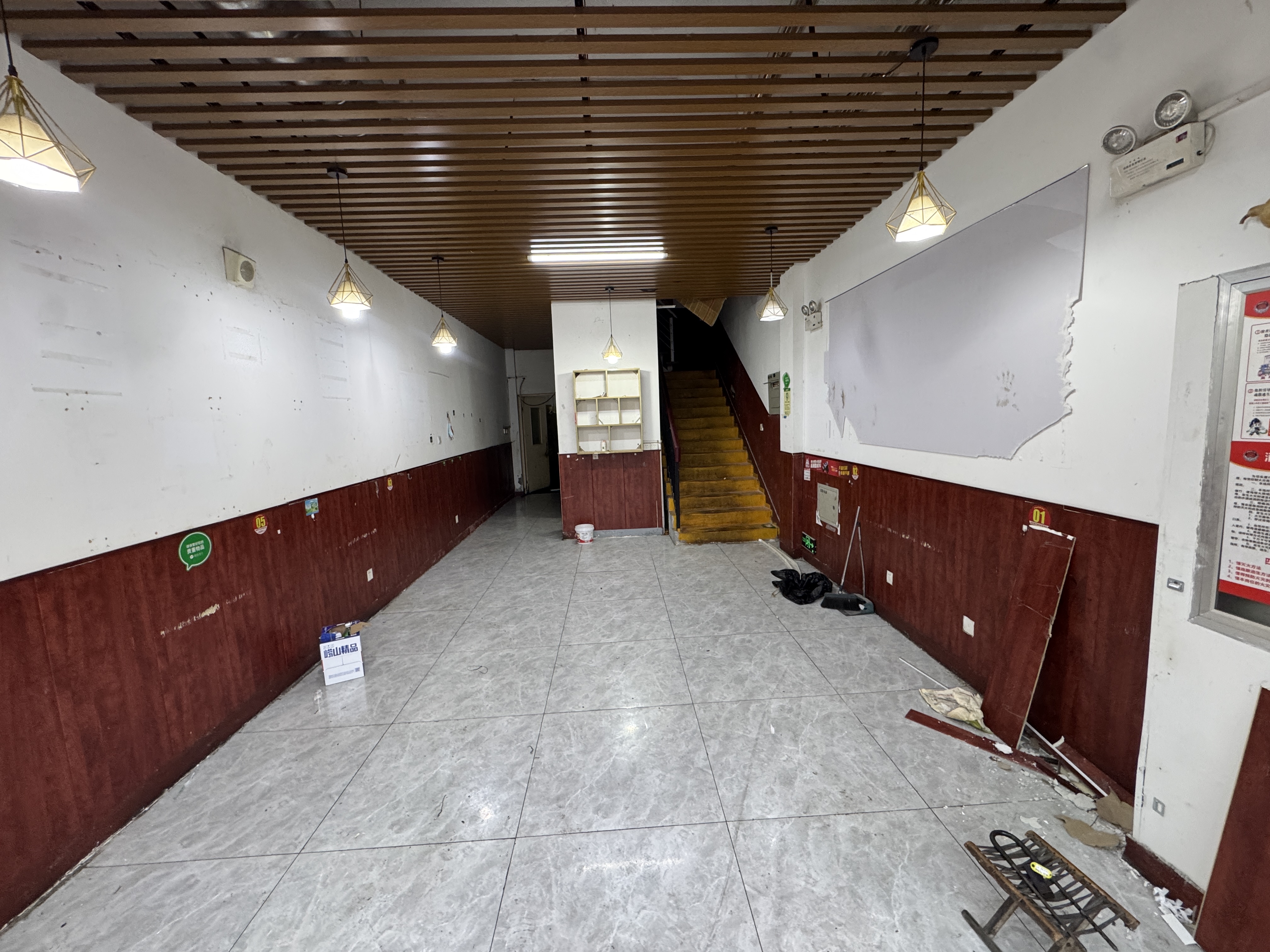 整租·路劲东城车位商铺地下室  北