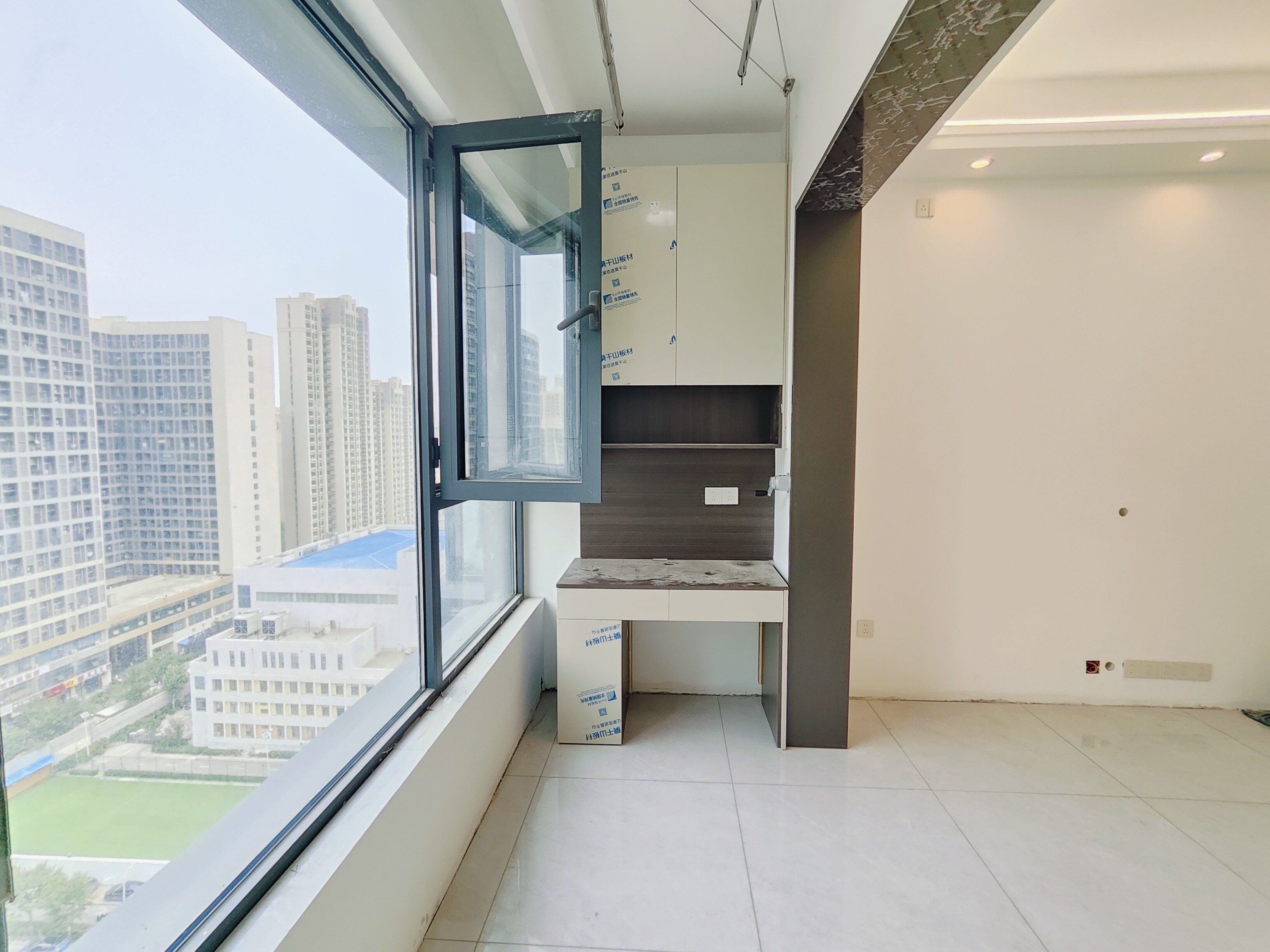 恒大滨河左岸公寓(临湖公馆花园)