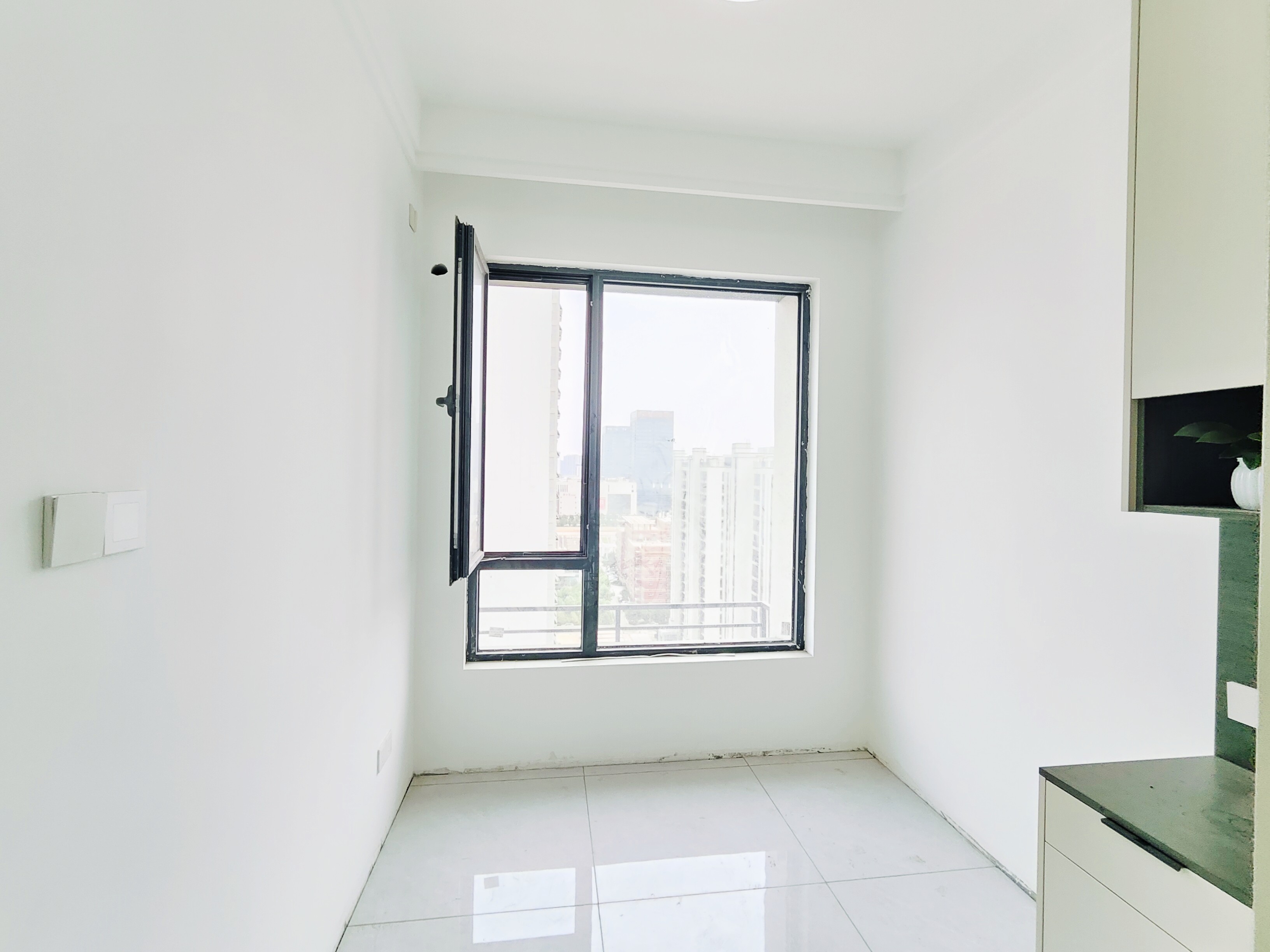 恒大滨河左岸公寓(临湖公馆花园)