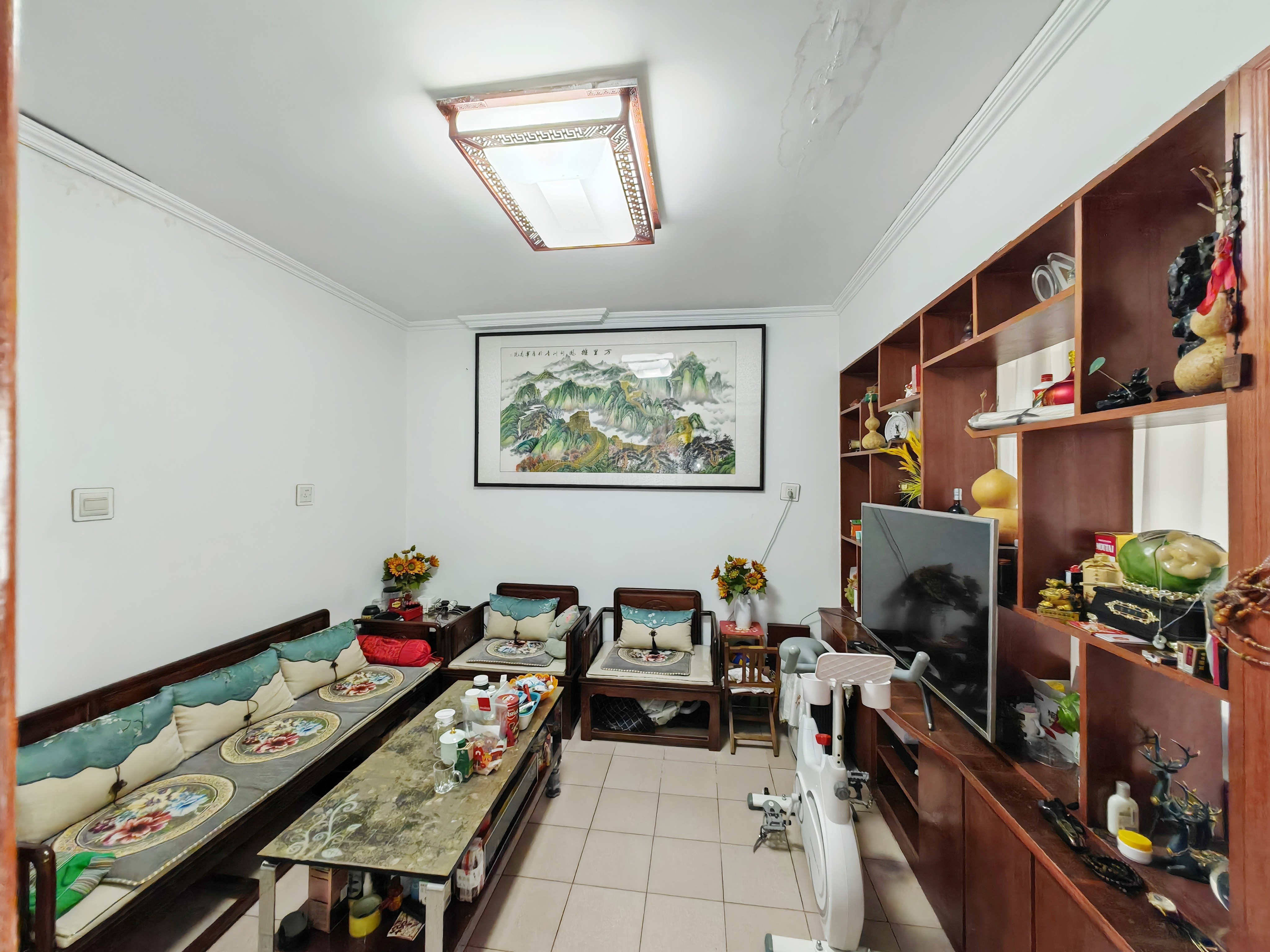  燕子山西路44号院  南北