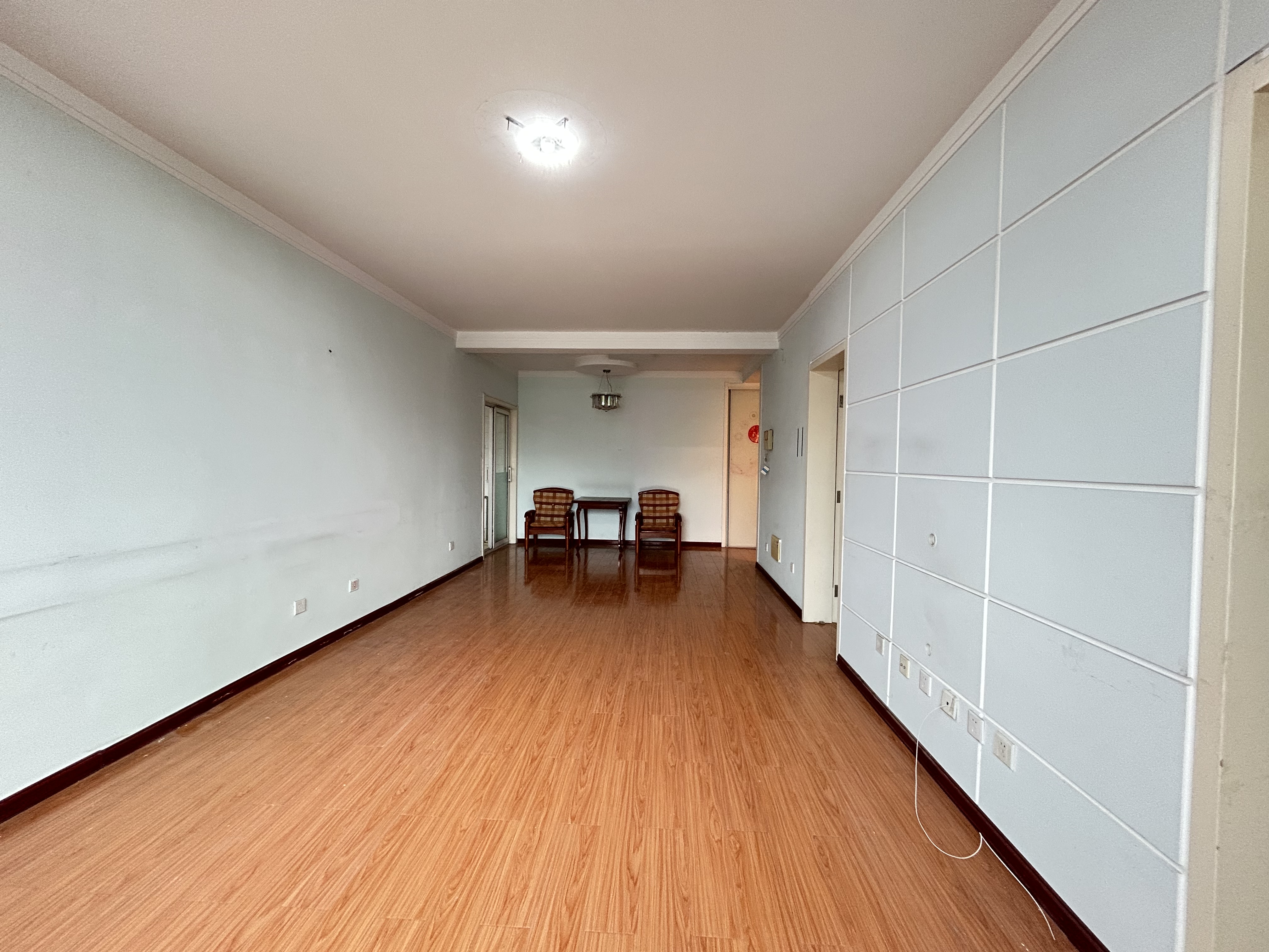 
							铁路南苑小区