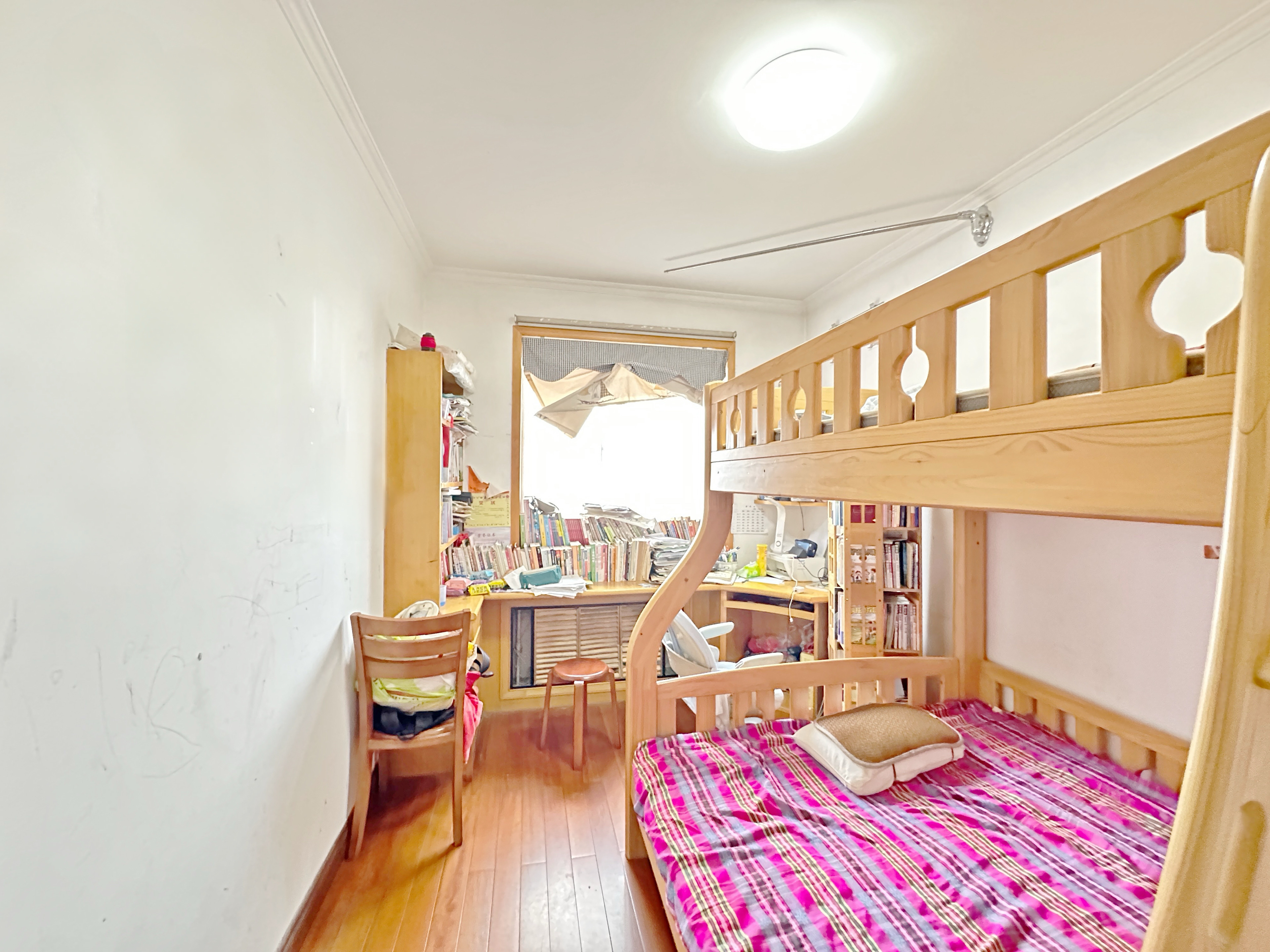 卧龙花园龙盛苑