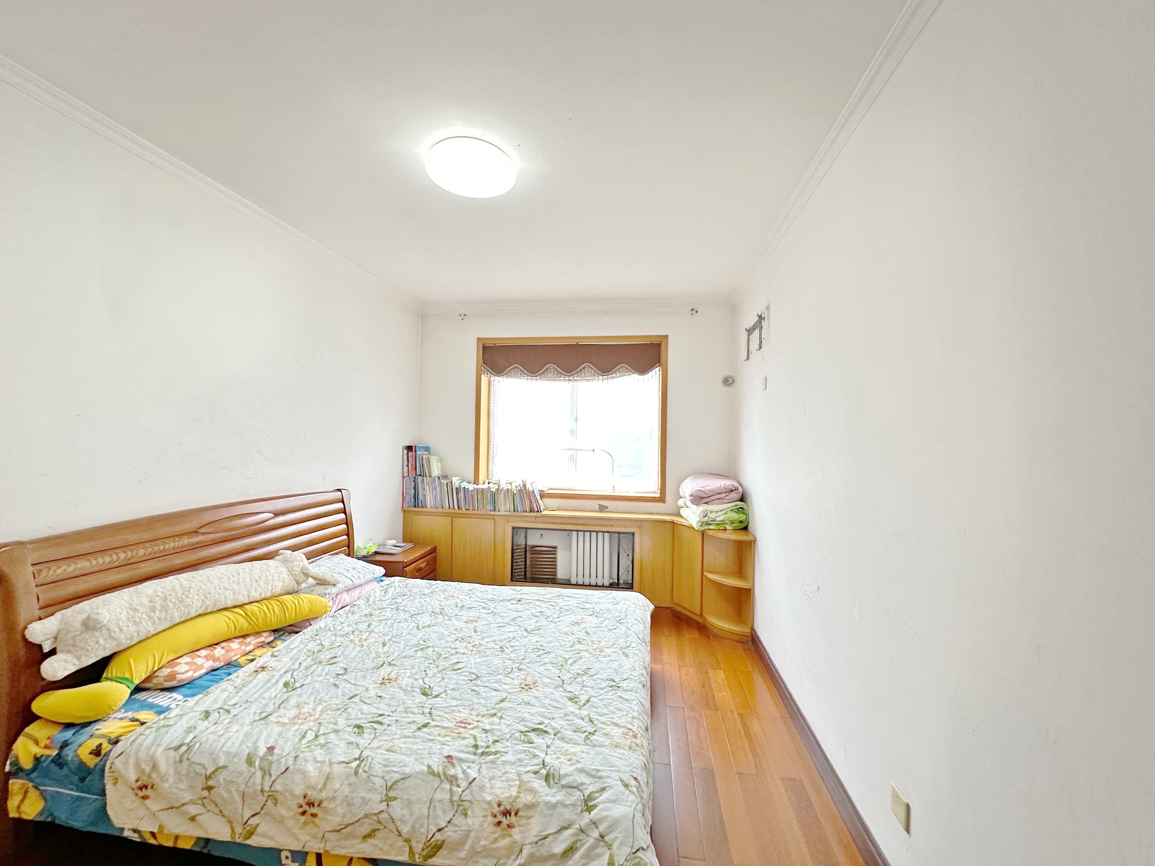 卧龙花园龙盛苑