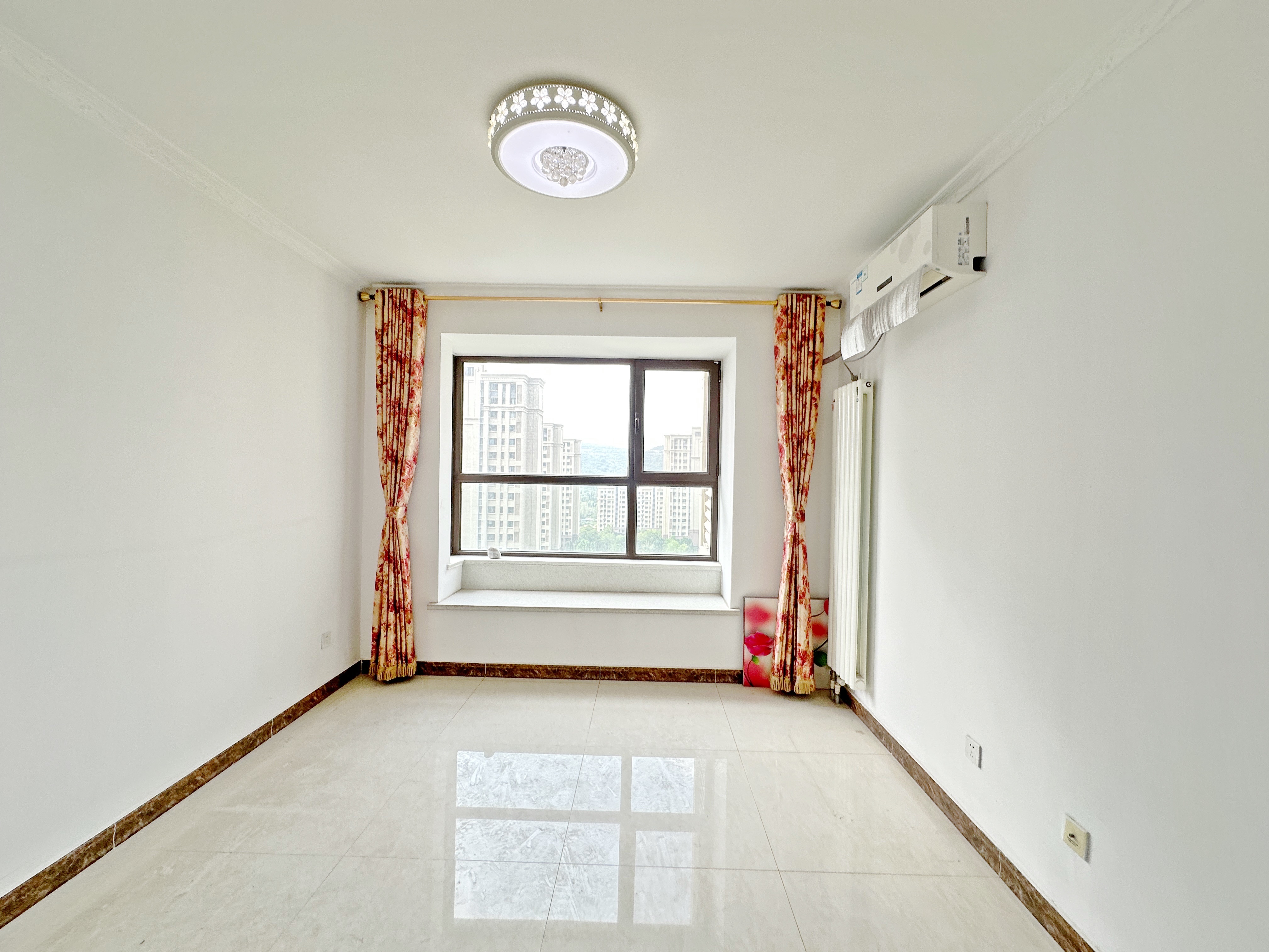 中海国际社区（御峰官邸B4）