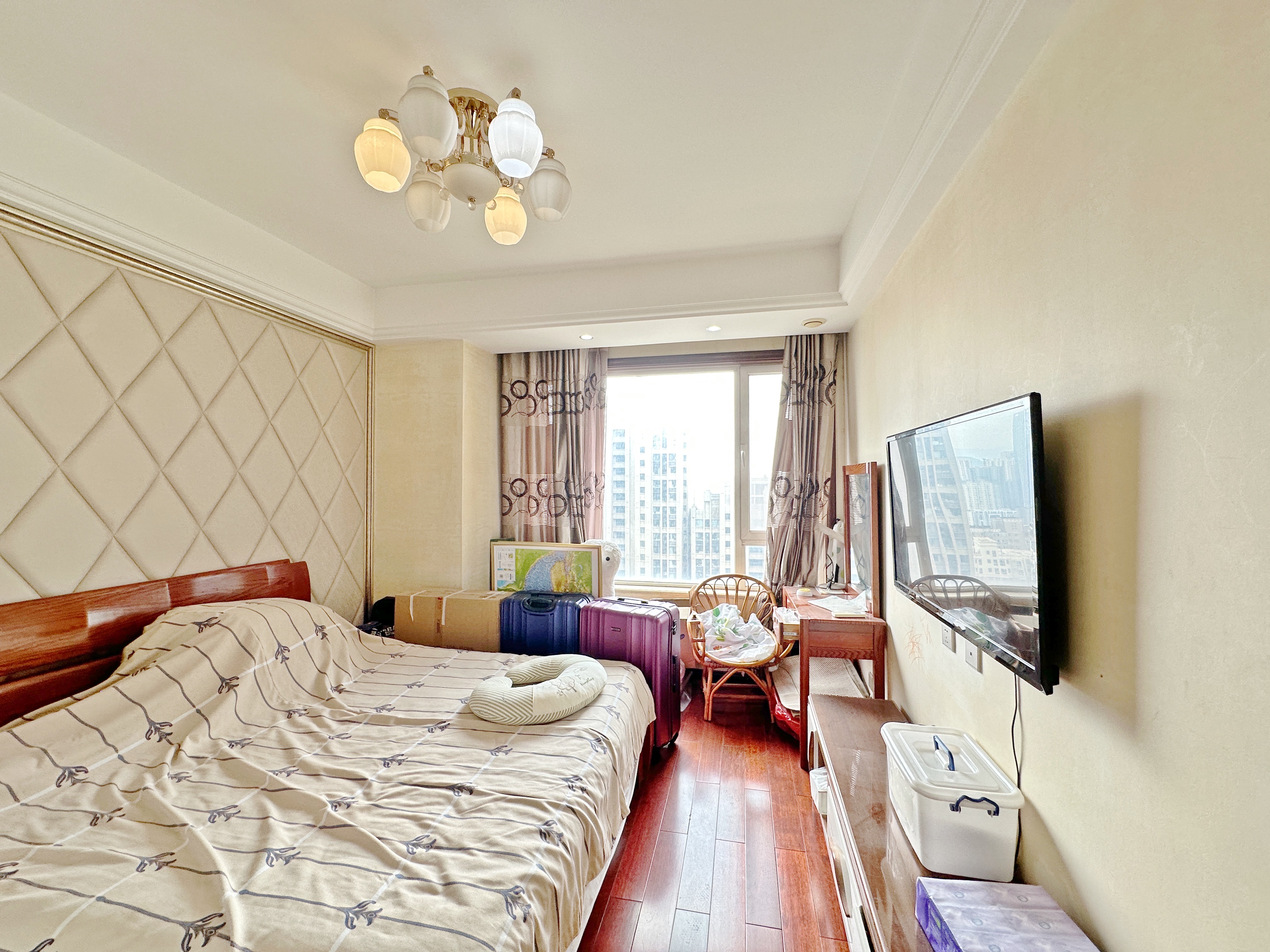 绿地新里卢浮公馆