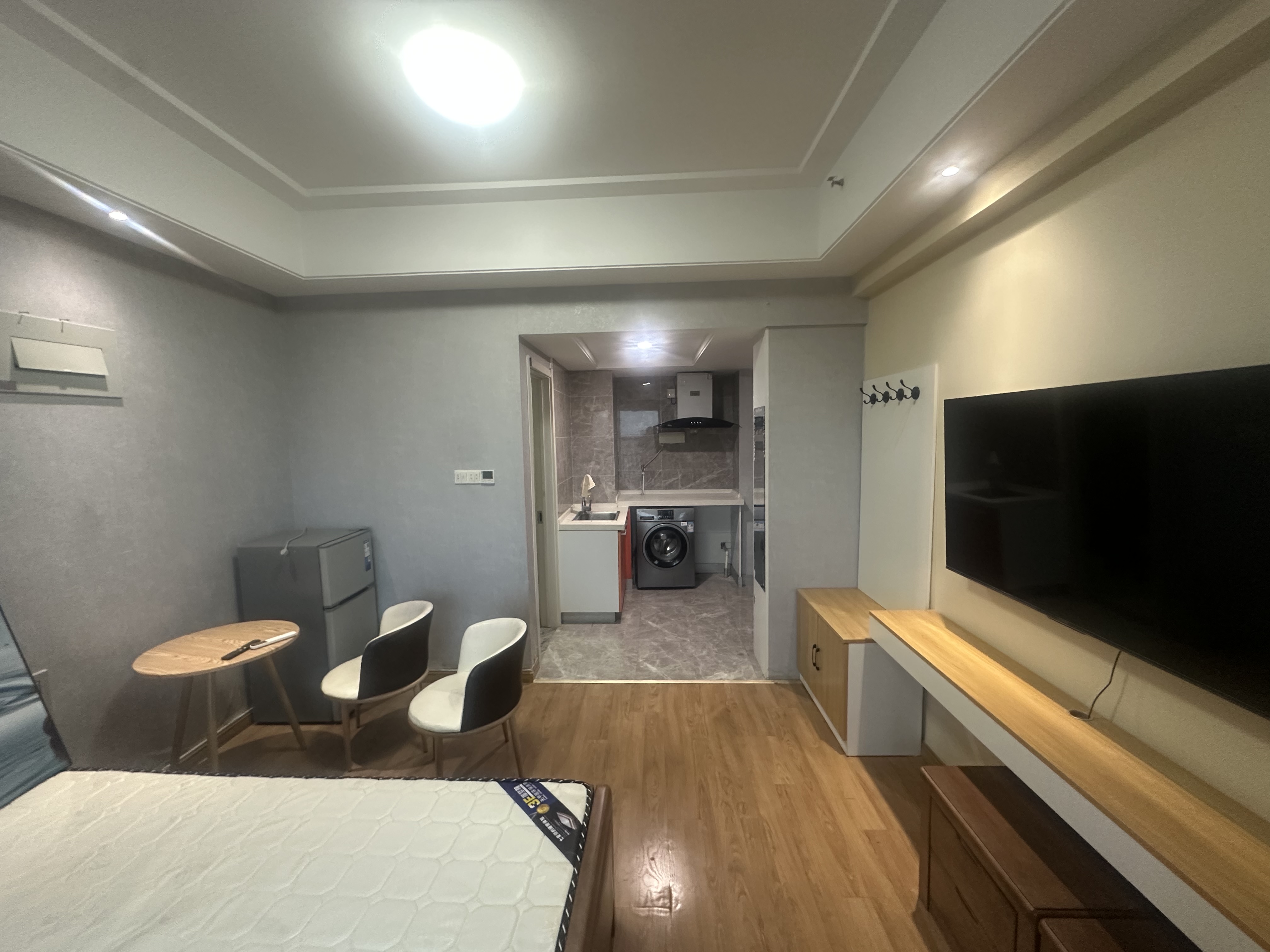 整租·山钢新天地，新配全套家具家电