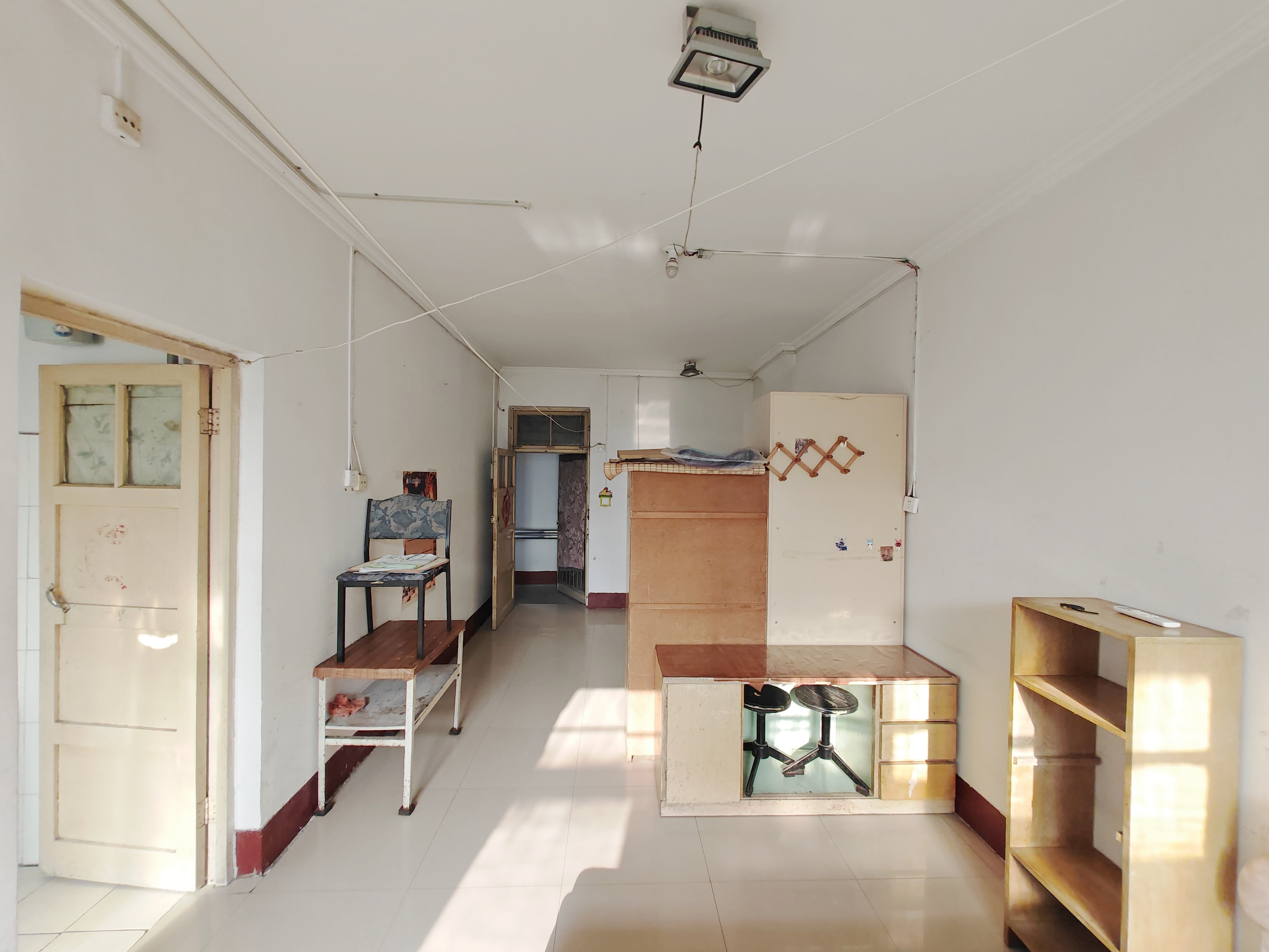  省供销社职工宿舍 东西