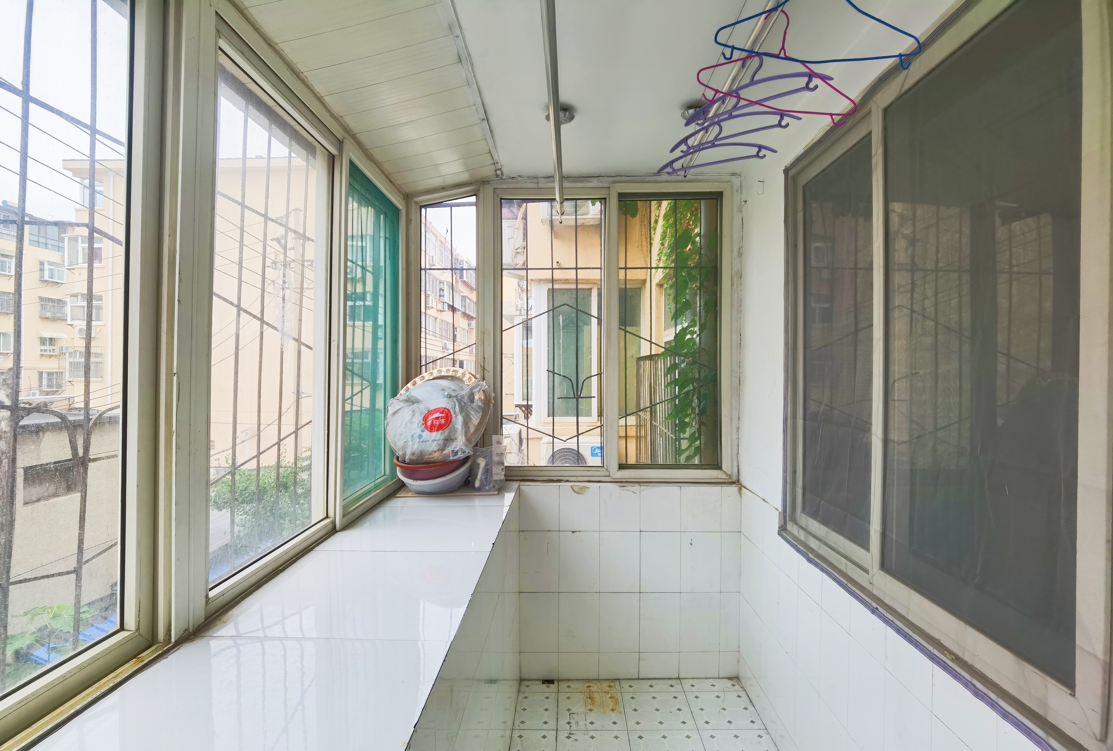 经六路单位宿舍