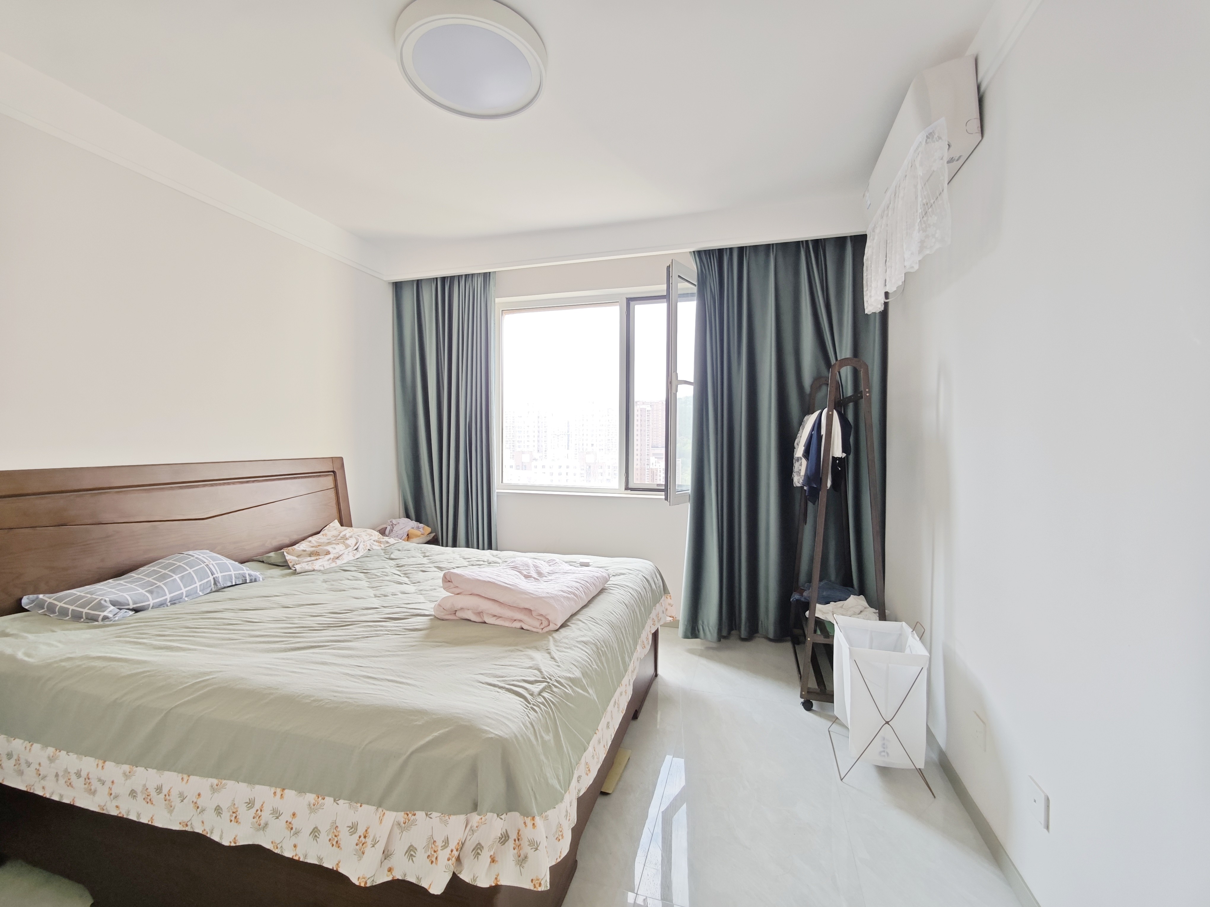 东城逸家逸俊园