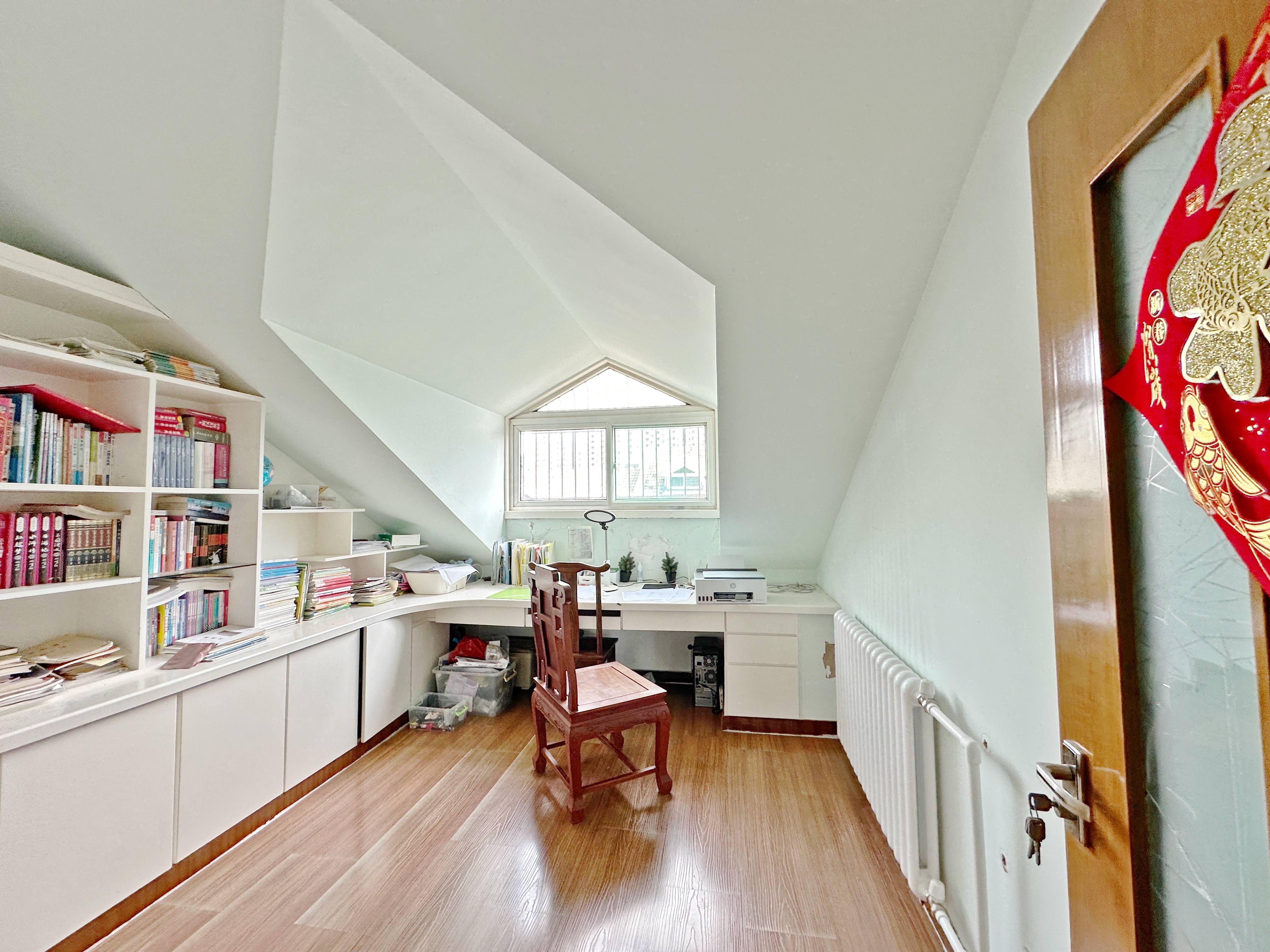 卧龙花园龙和苑