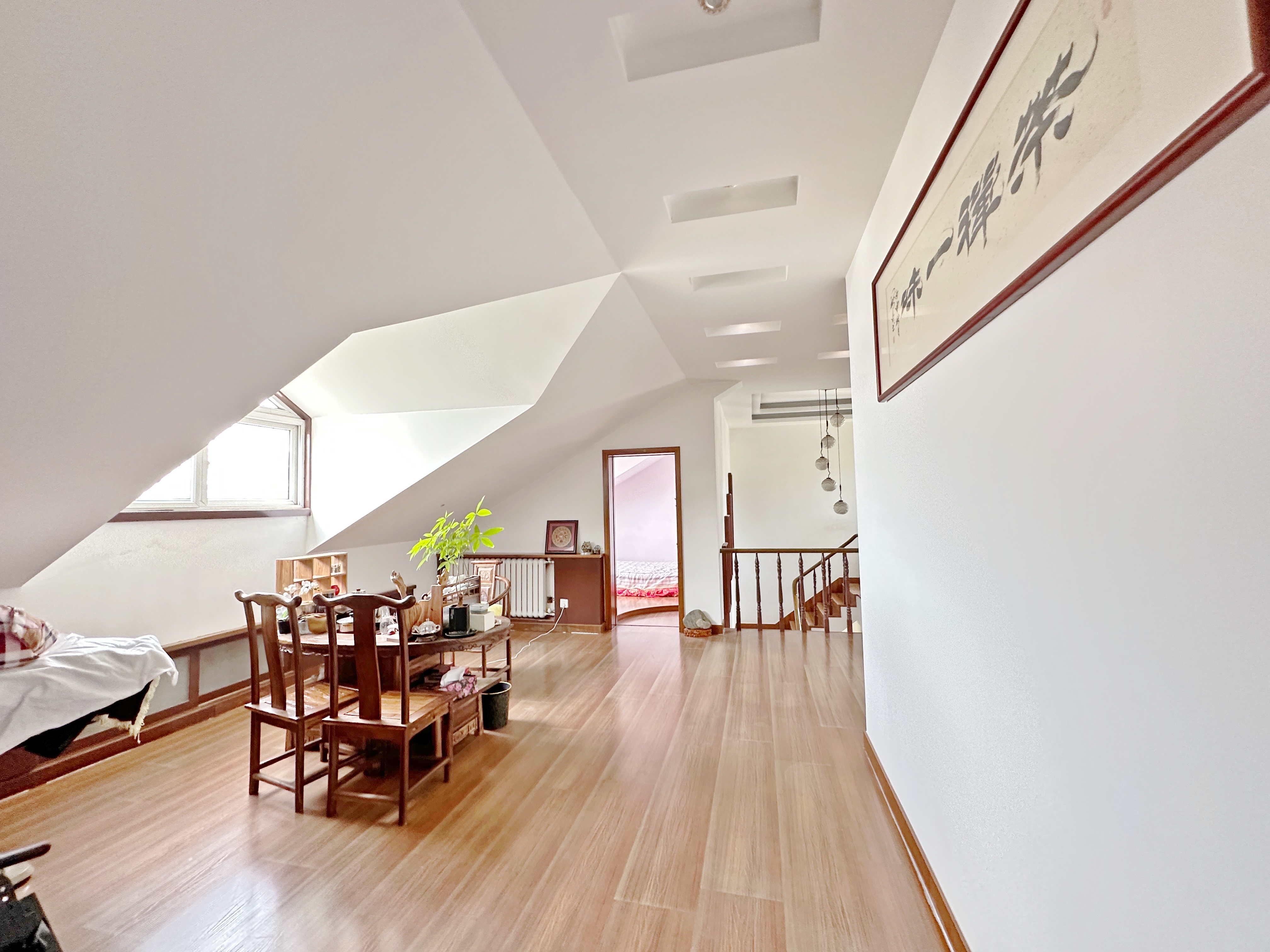 卧龙花园龙和苑