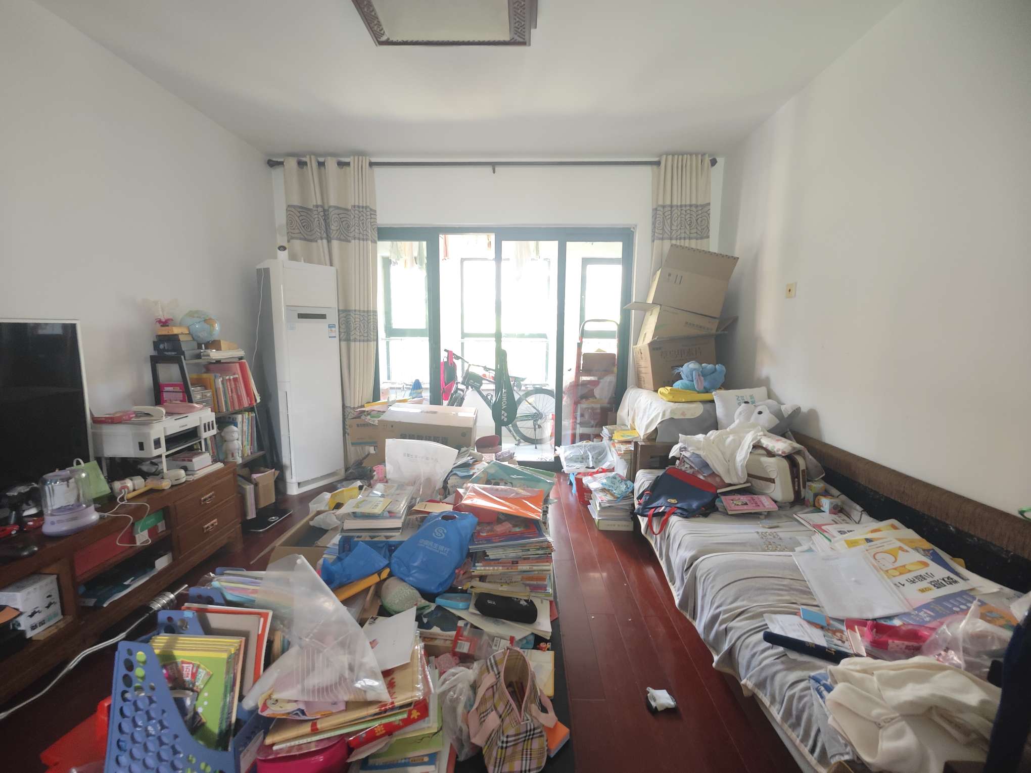 整租·99景城 精装南北通透两室 有车位 看房提前预约