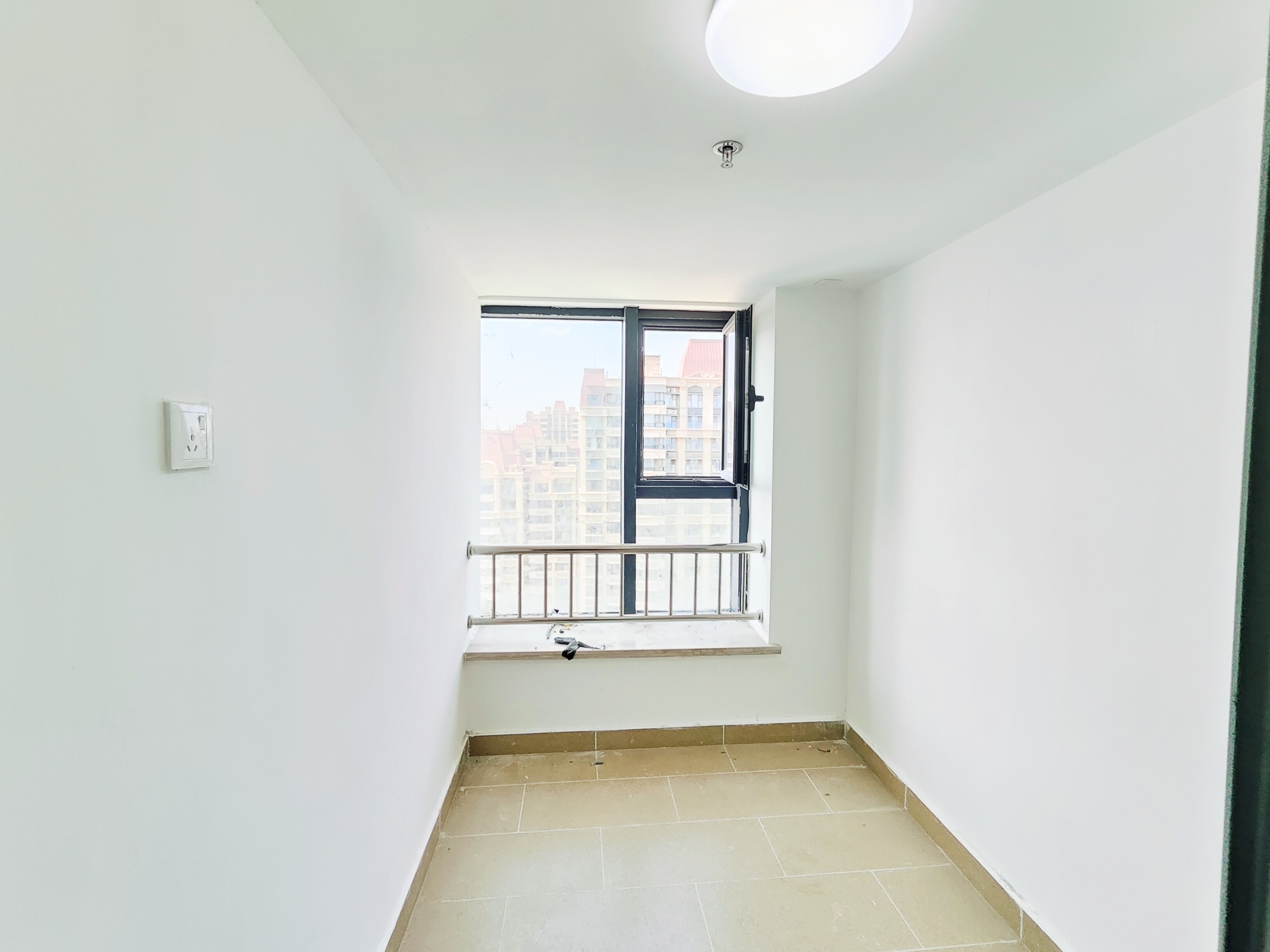 恒大滨河左岸公寓(临湖公馆花园)