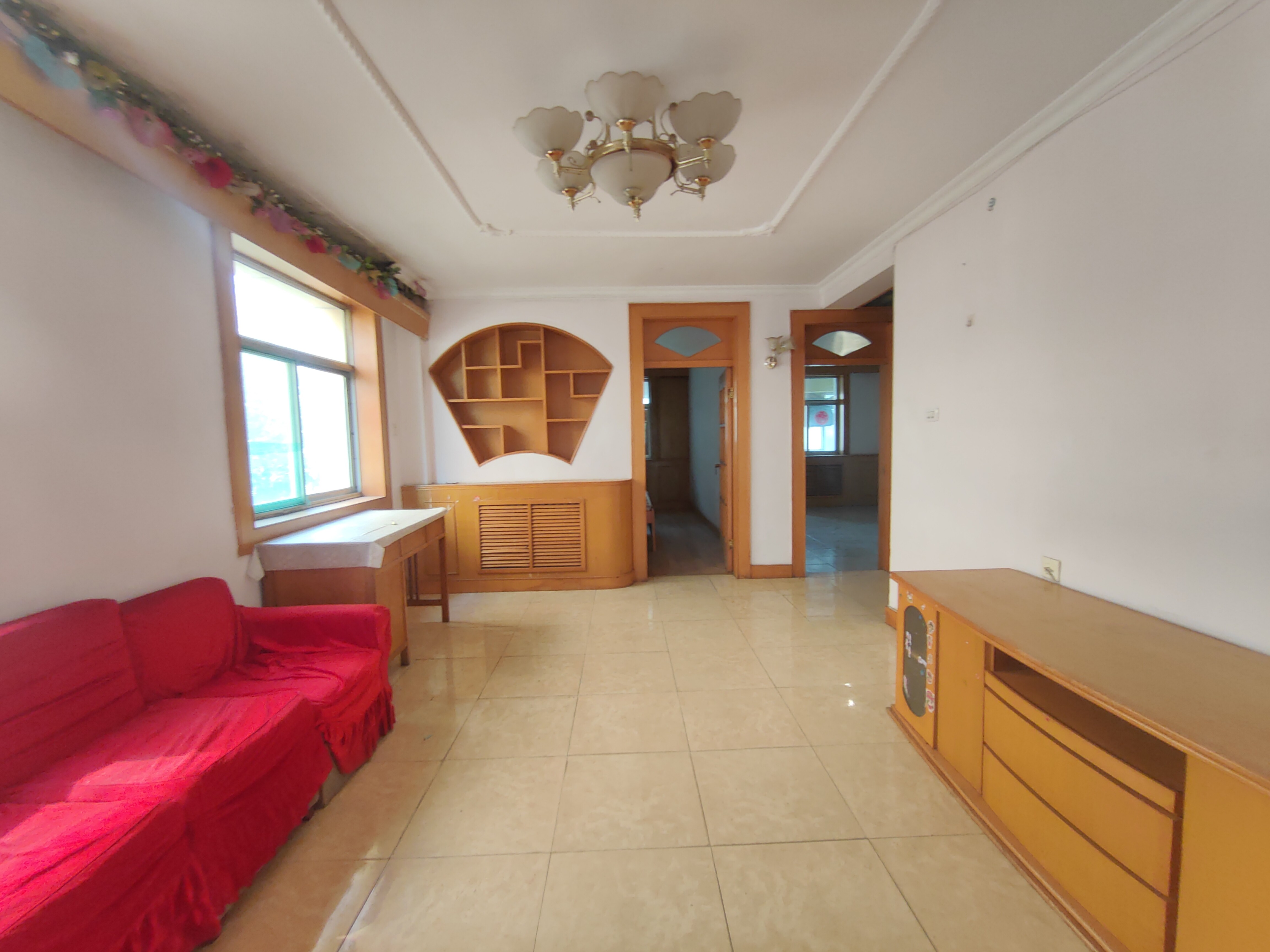 整租·新出鸿建花园精装两室，家具家电齐全，拎包入住，诚意出租