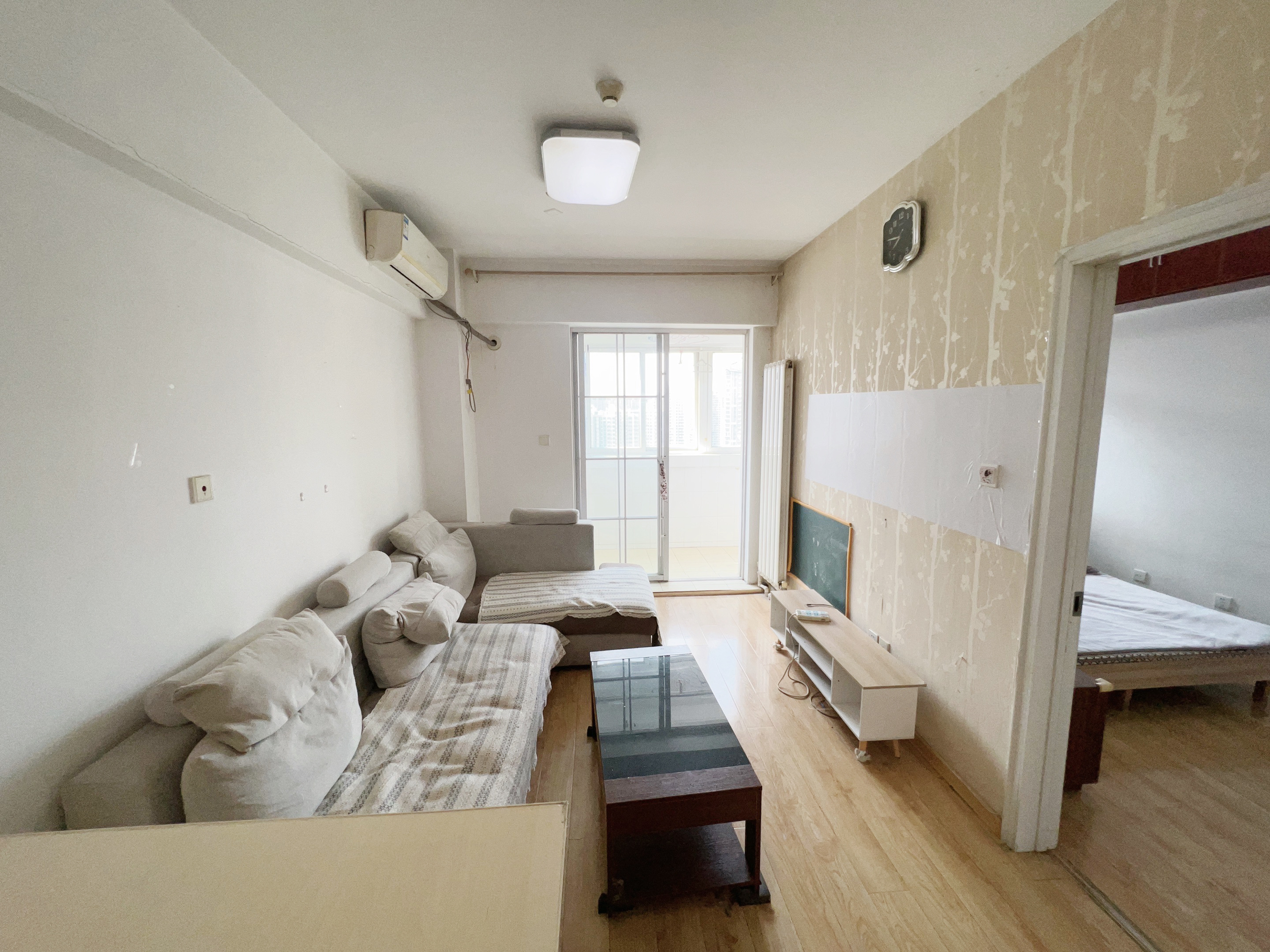 整租·新上 鑫苑国际城市花园 精装修 拎包入住 交通便利配套齐全 生活便利