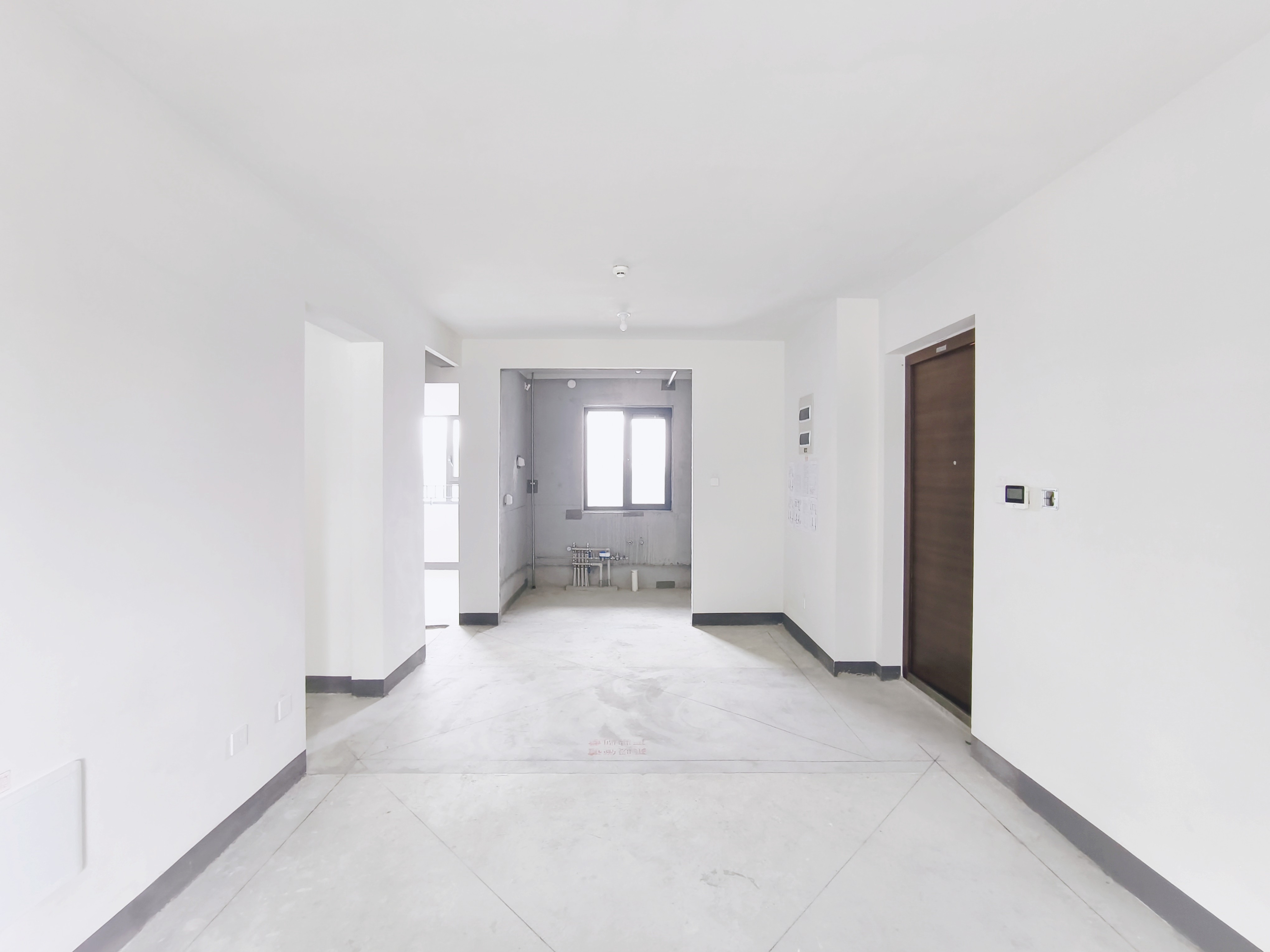  绿城春来风华 南北