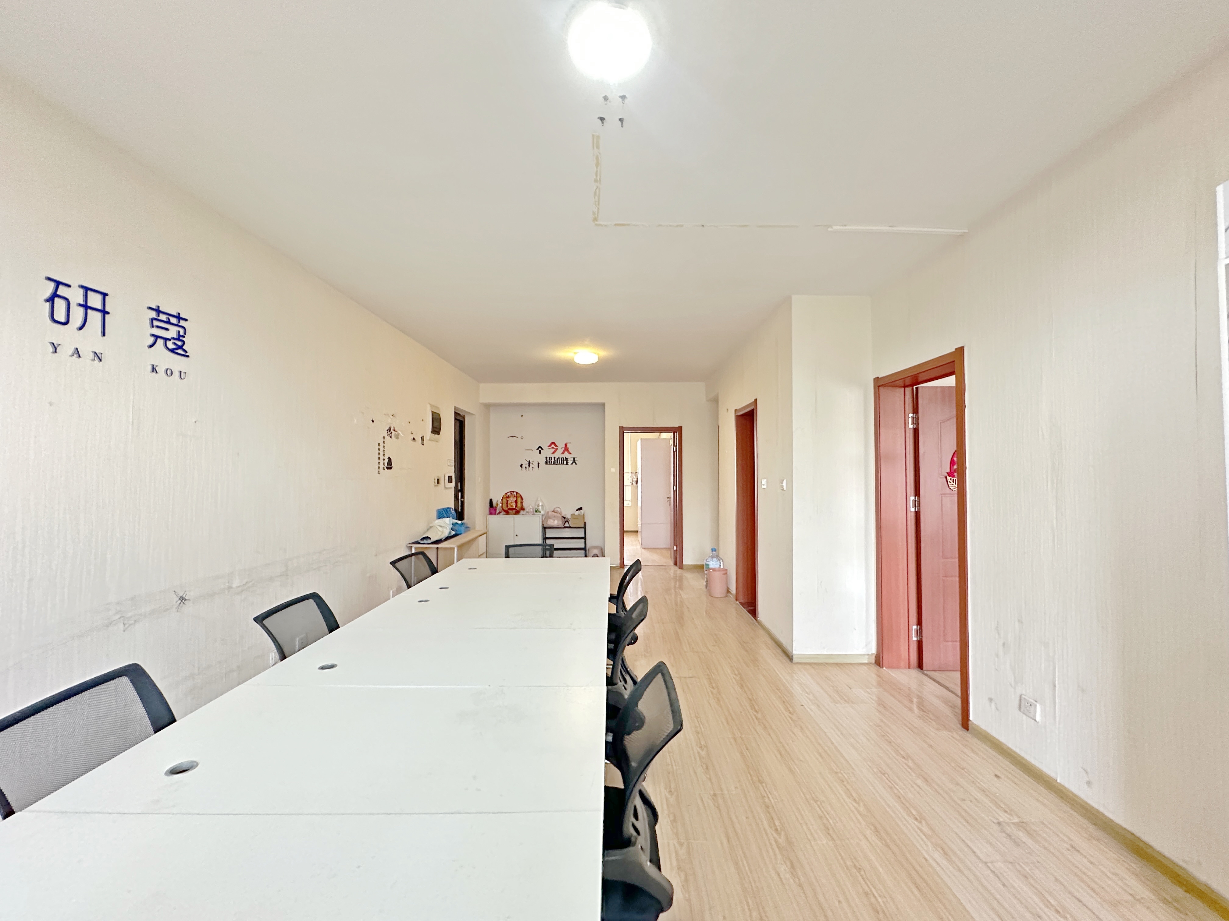 绿地新里卢浮公馆