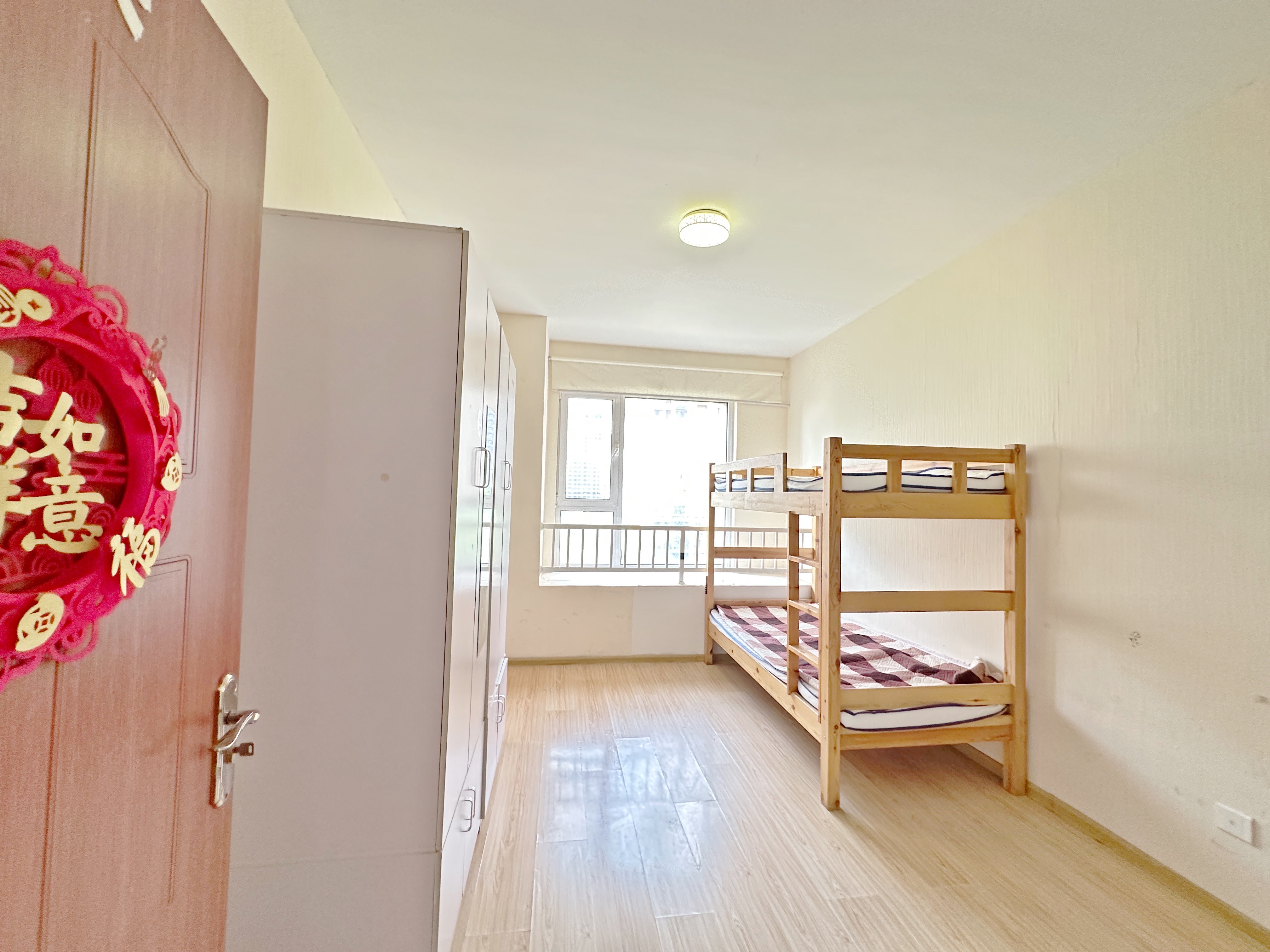 绿地新里卢浮公馆