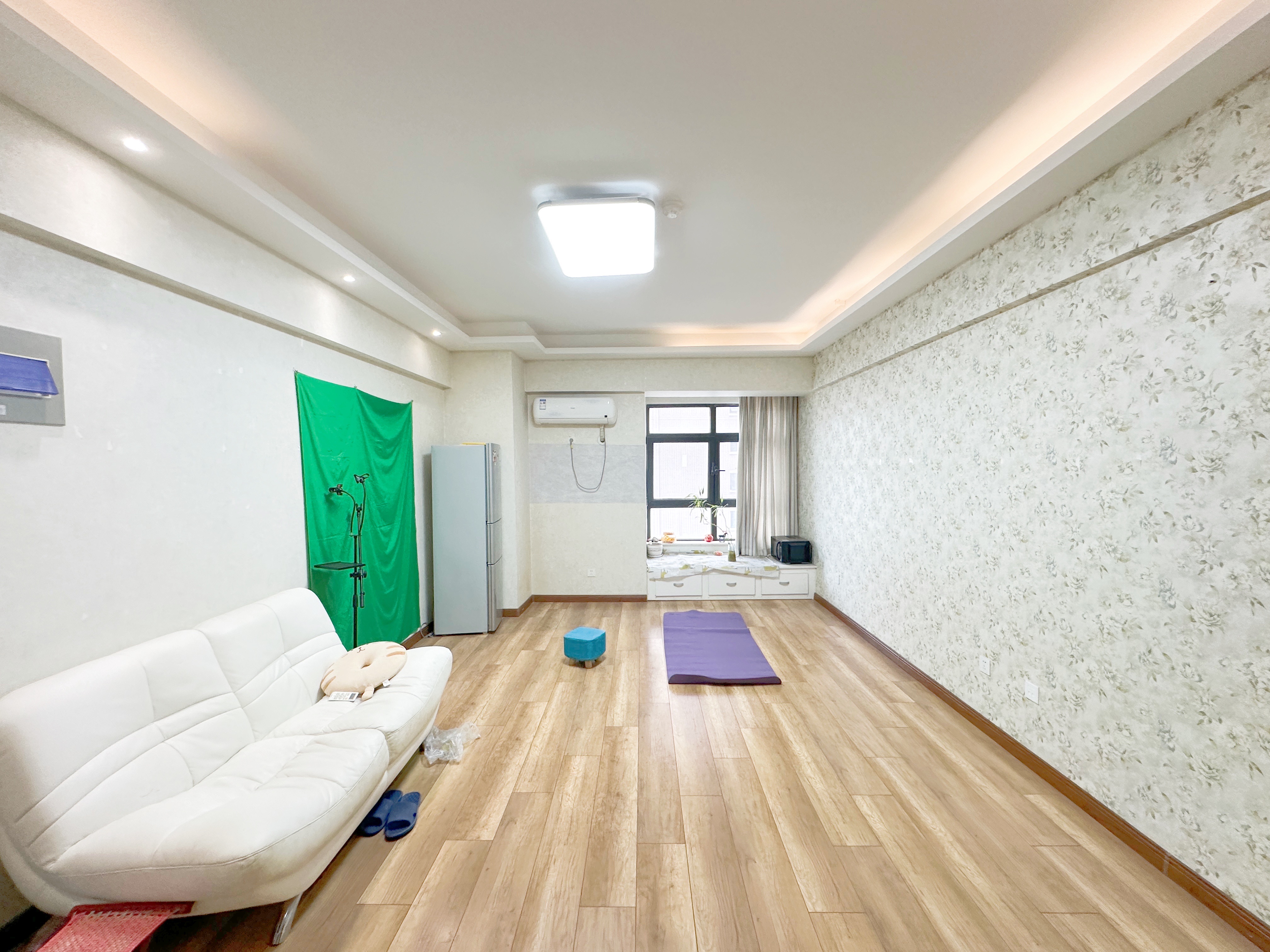 南益名泉春晓公寓