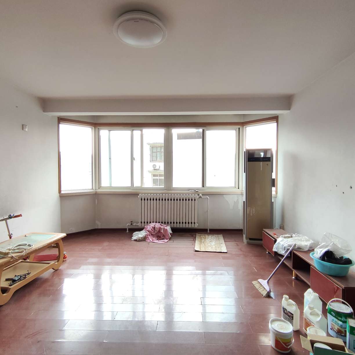 整租·舜耕路 伟东新都（一区）贵都 3室1厅 南北 精装修 拎包入住 配套齐全