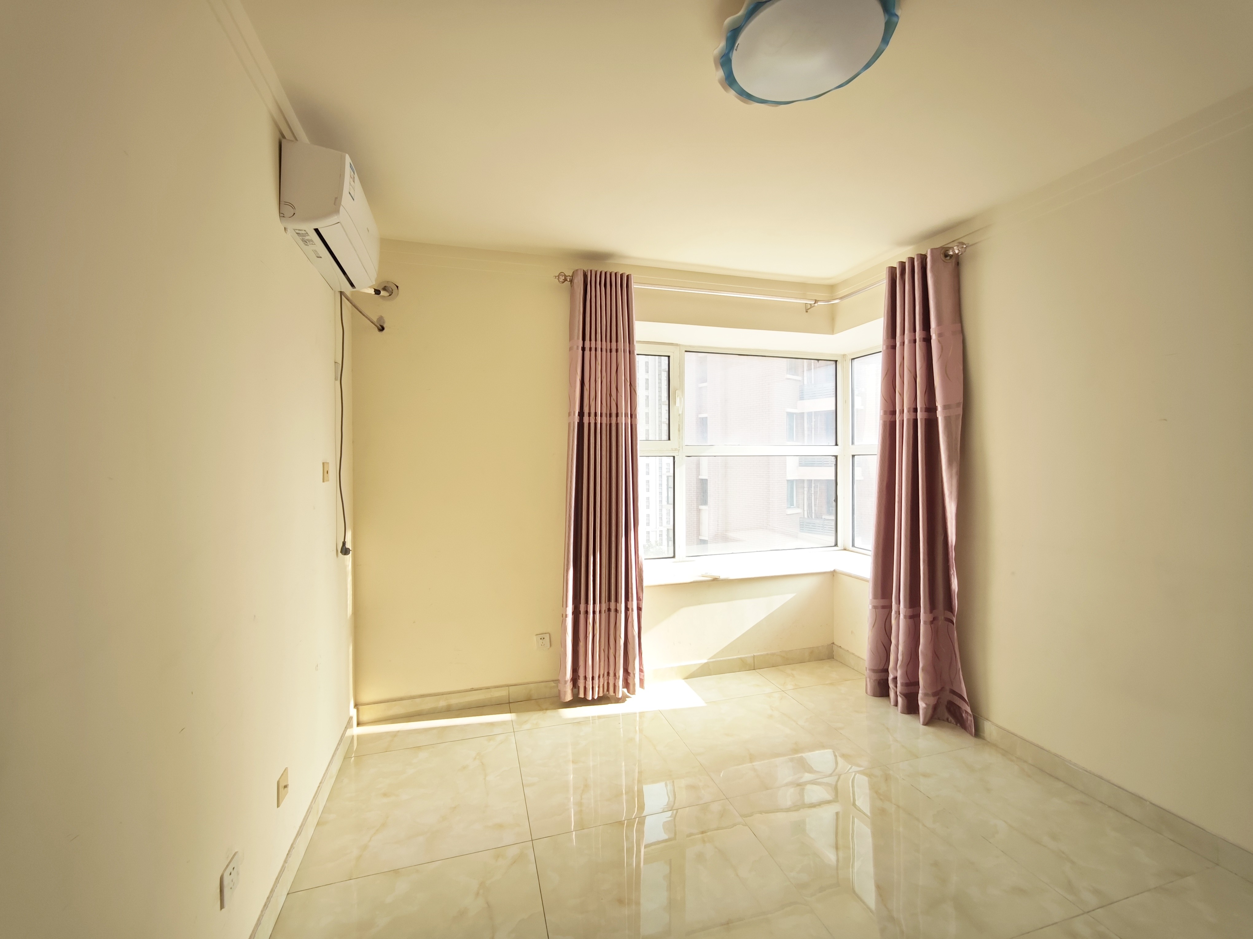 中铁逸都国际兰庭(南区)